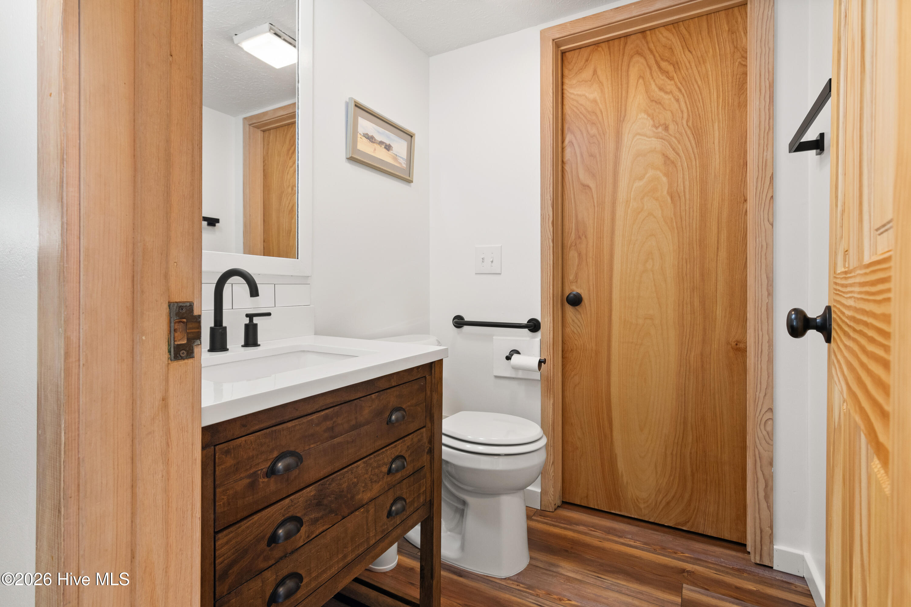 100562499 | Photo 16