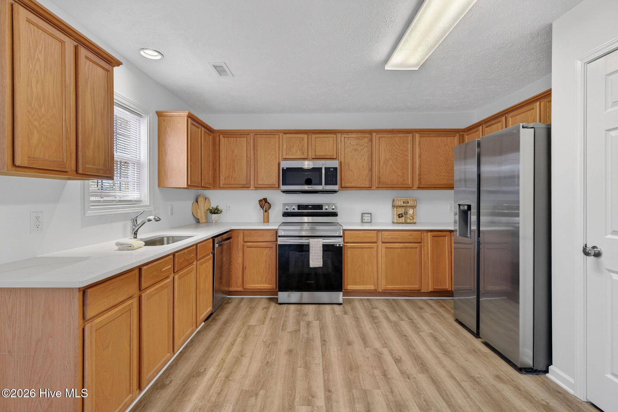 100553391 | Photo 12