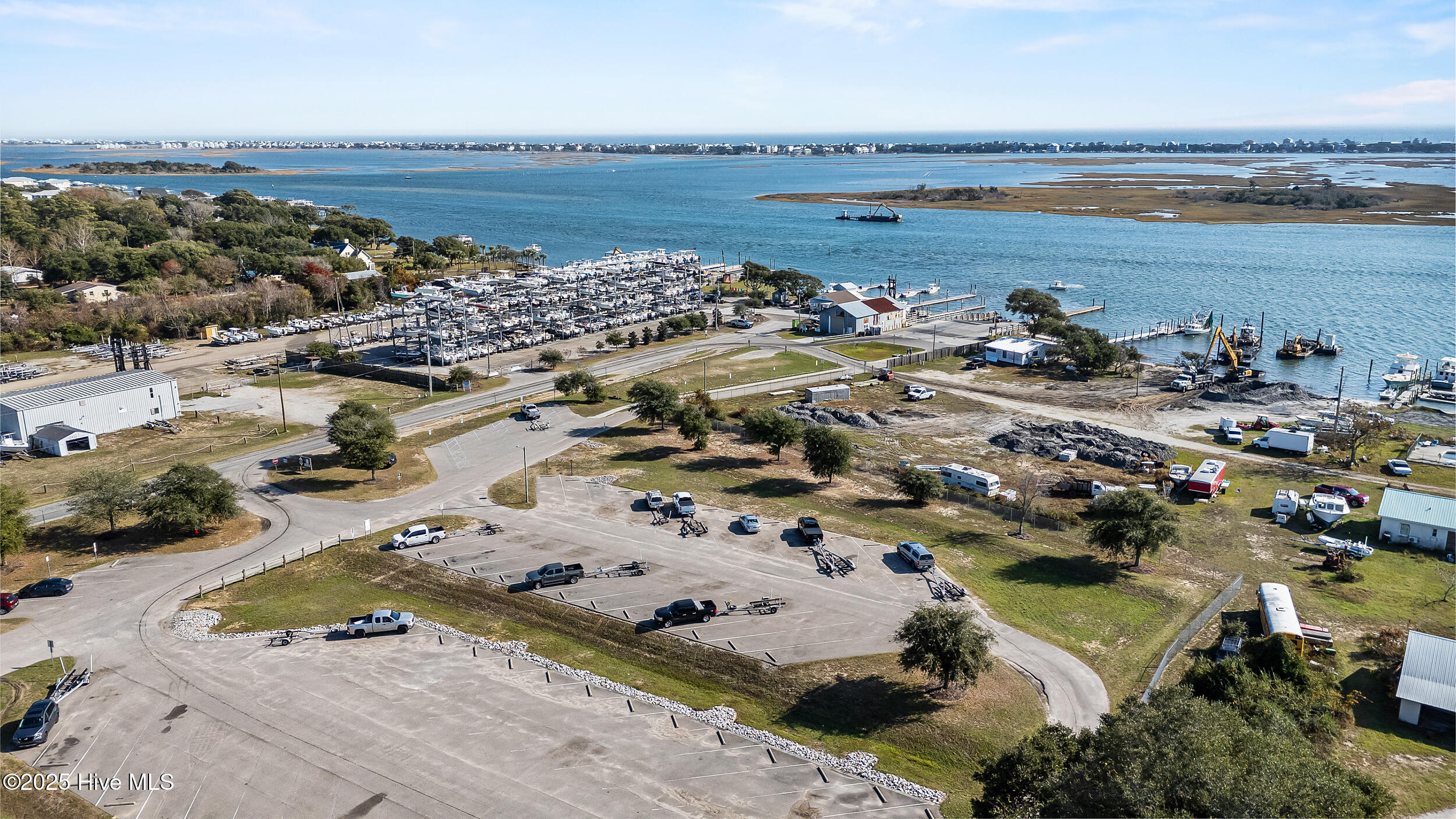 100570509 | Photo 104