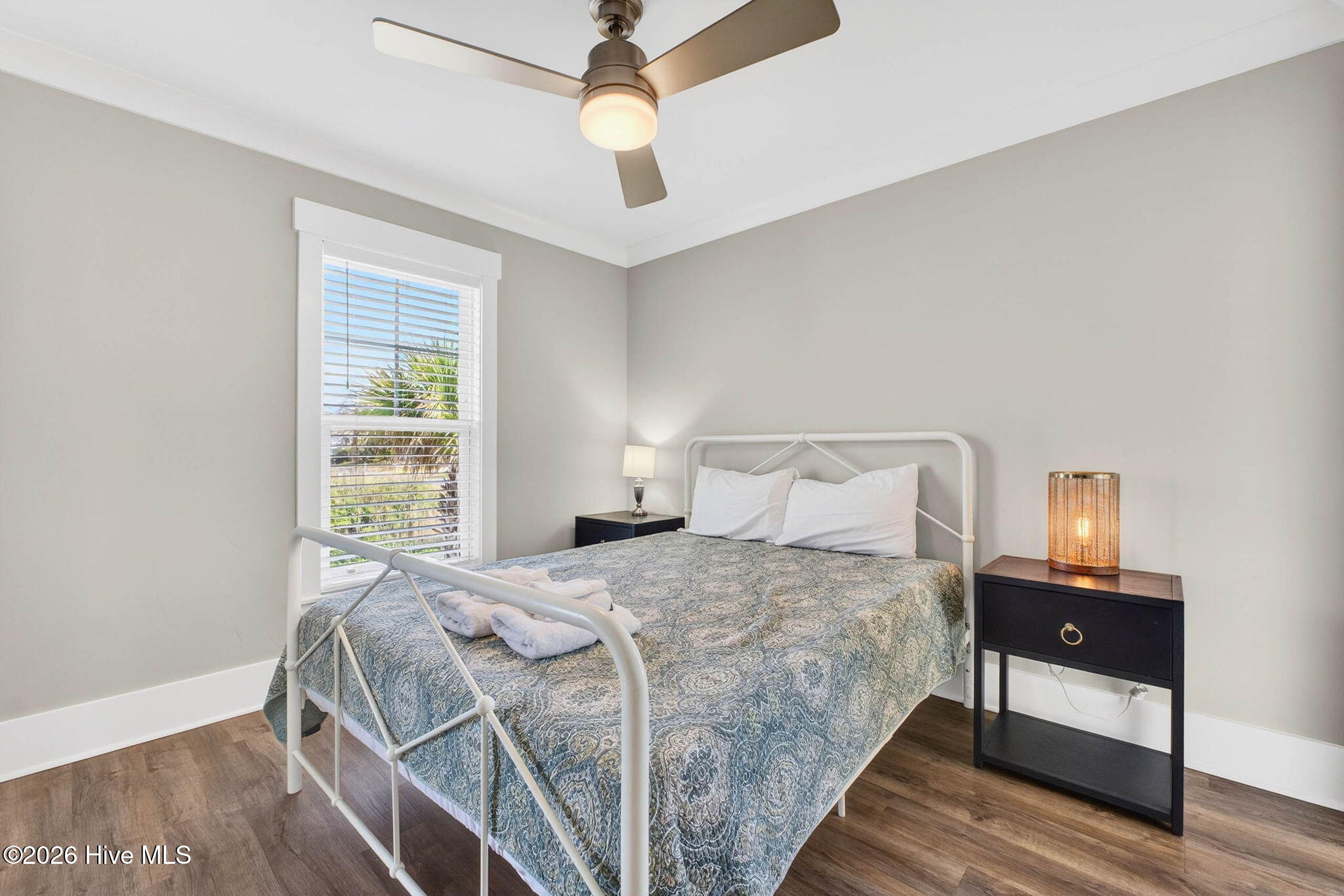 100565518 | Photo 18