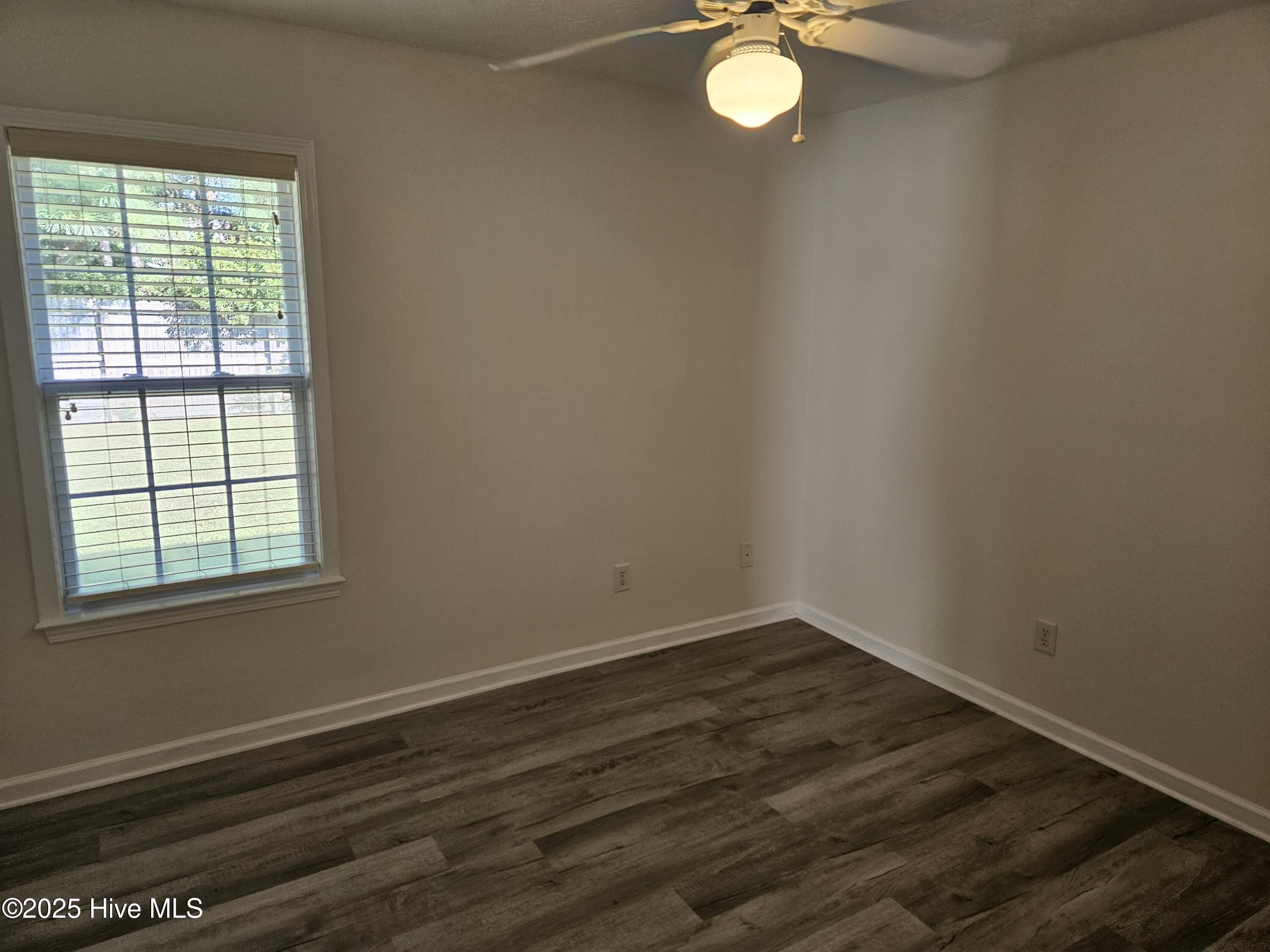 100530882 | Photo 21