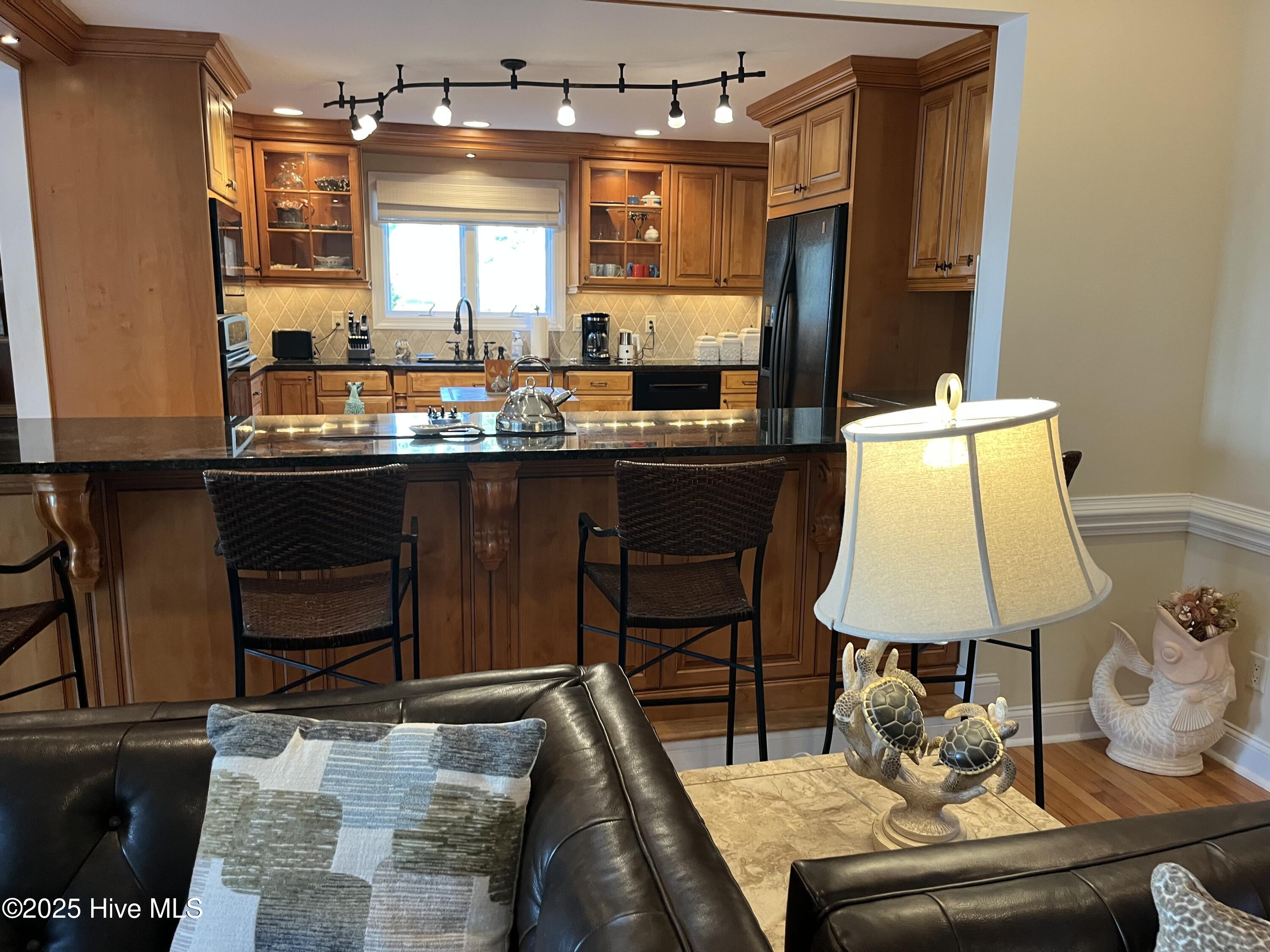 100540597 | Photo 18