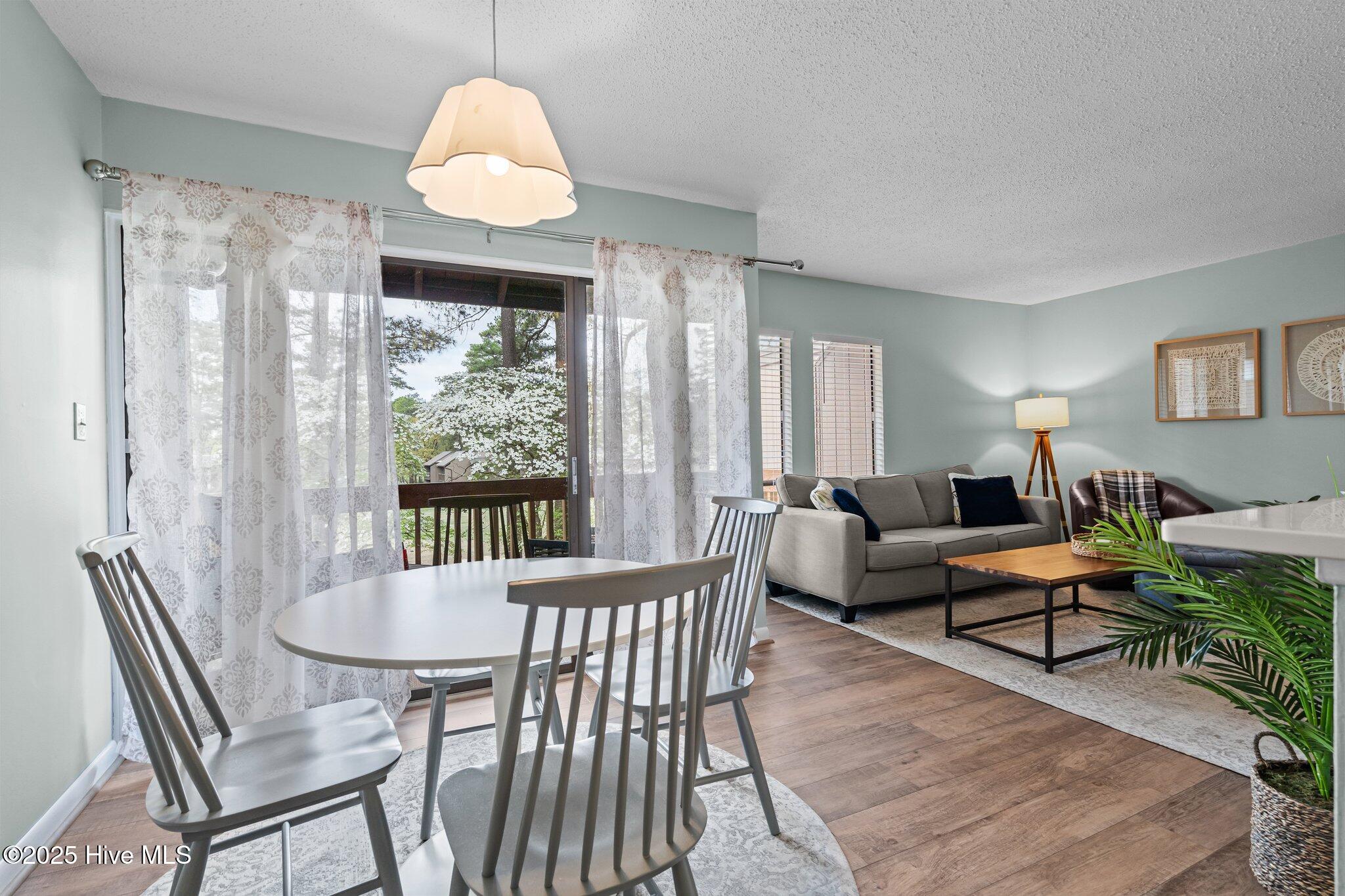 5 Pine Tree Road 211