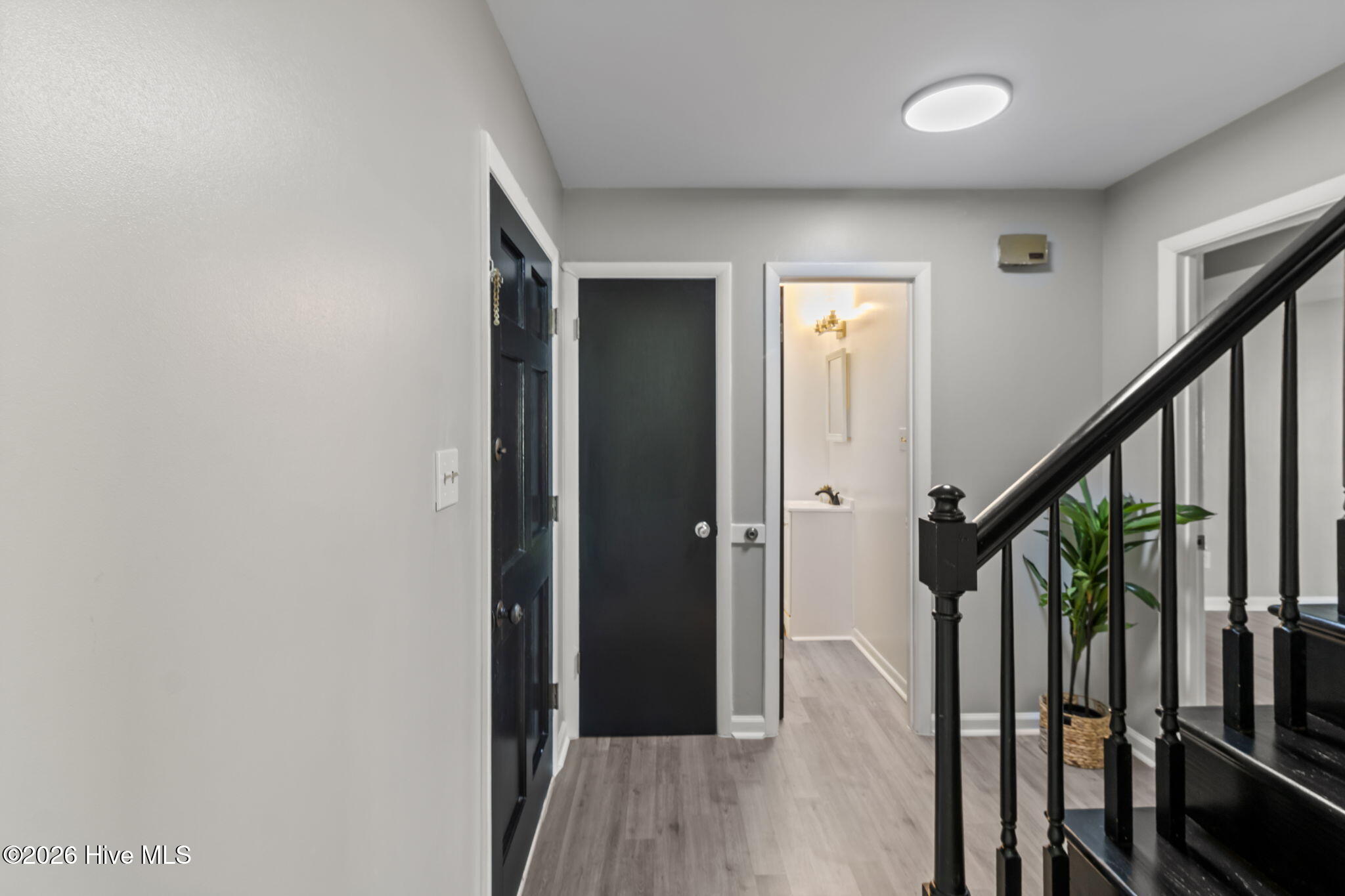 100560712 | Photo 18