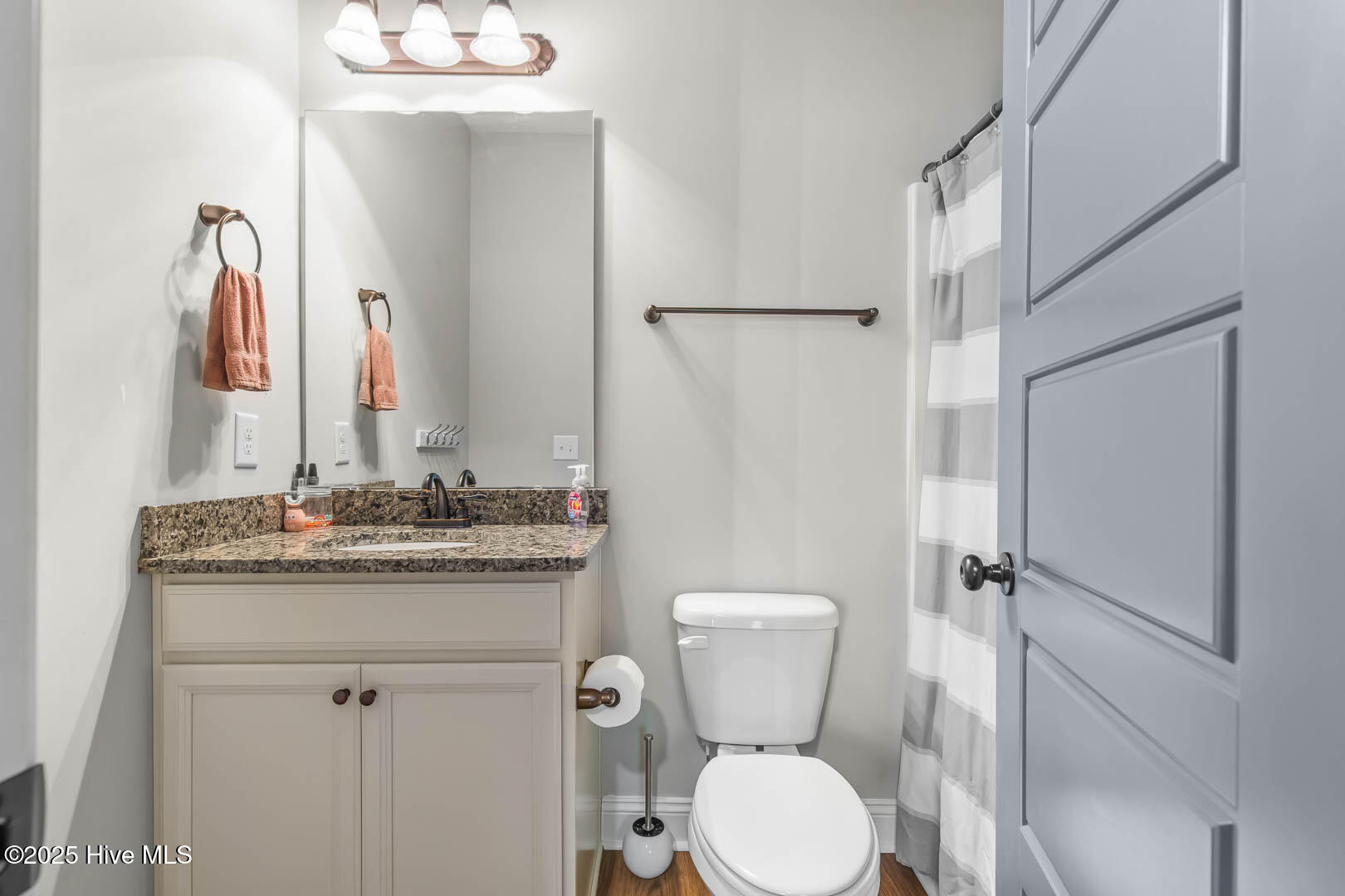 100504808 | Photo 19