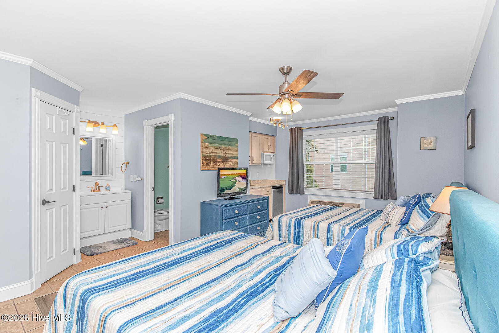 100566591 | Photo 20