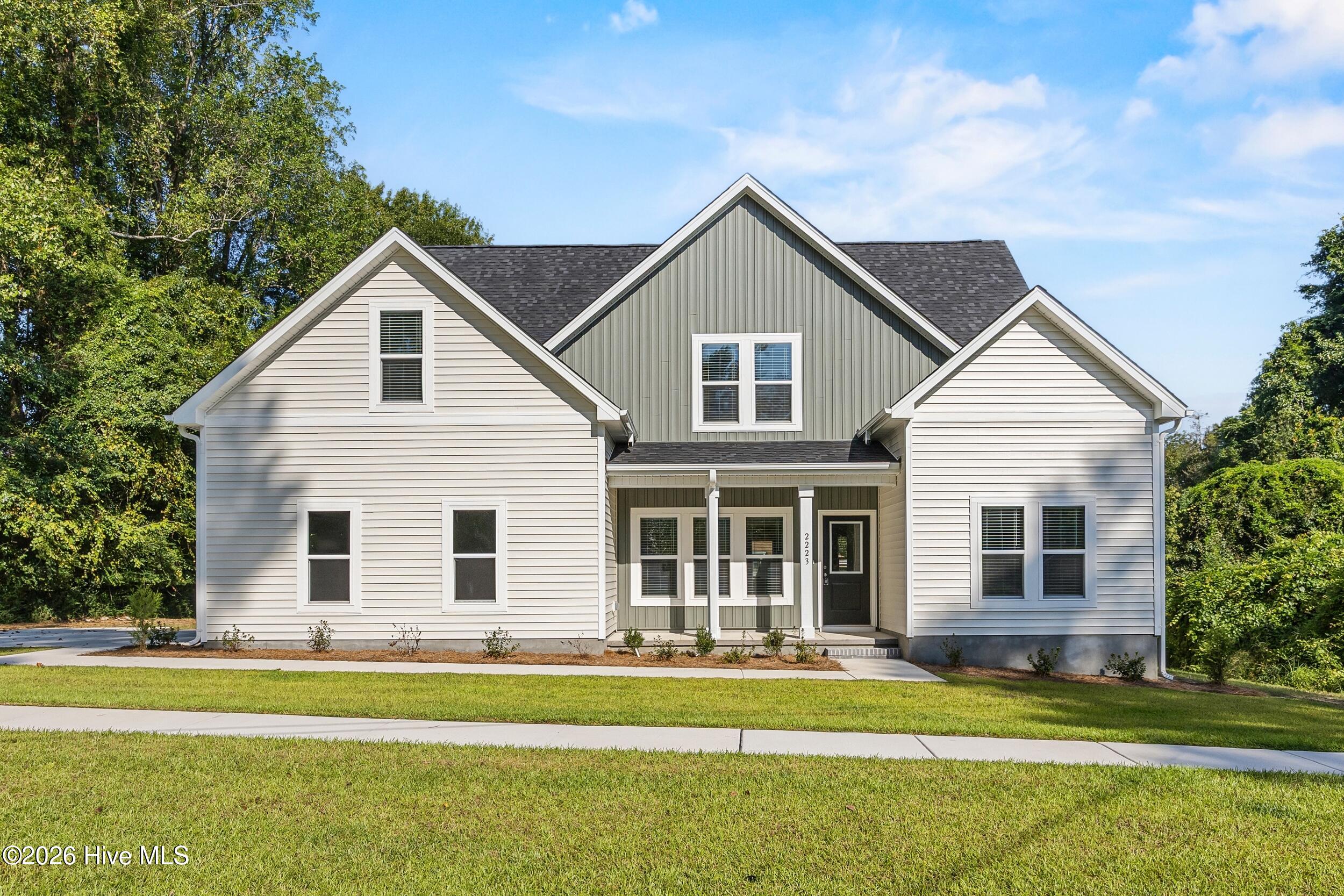 2223 Greenwood Court — listing photograph 2