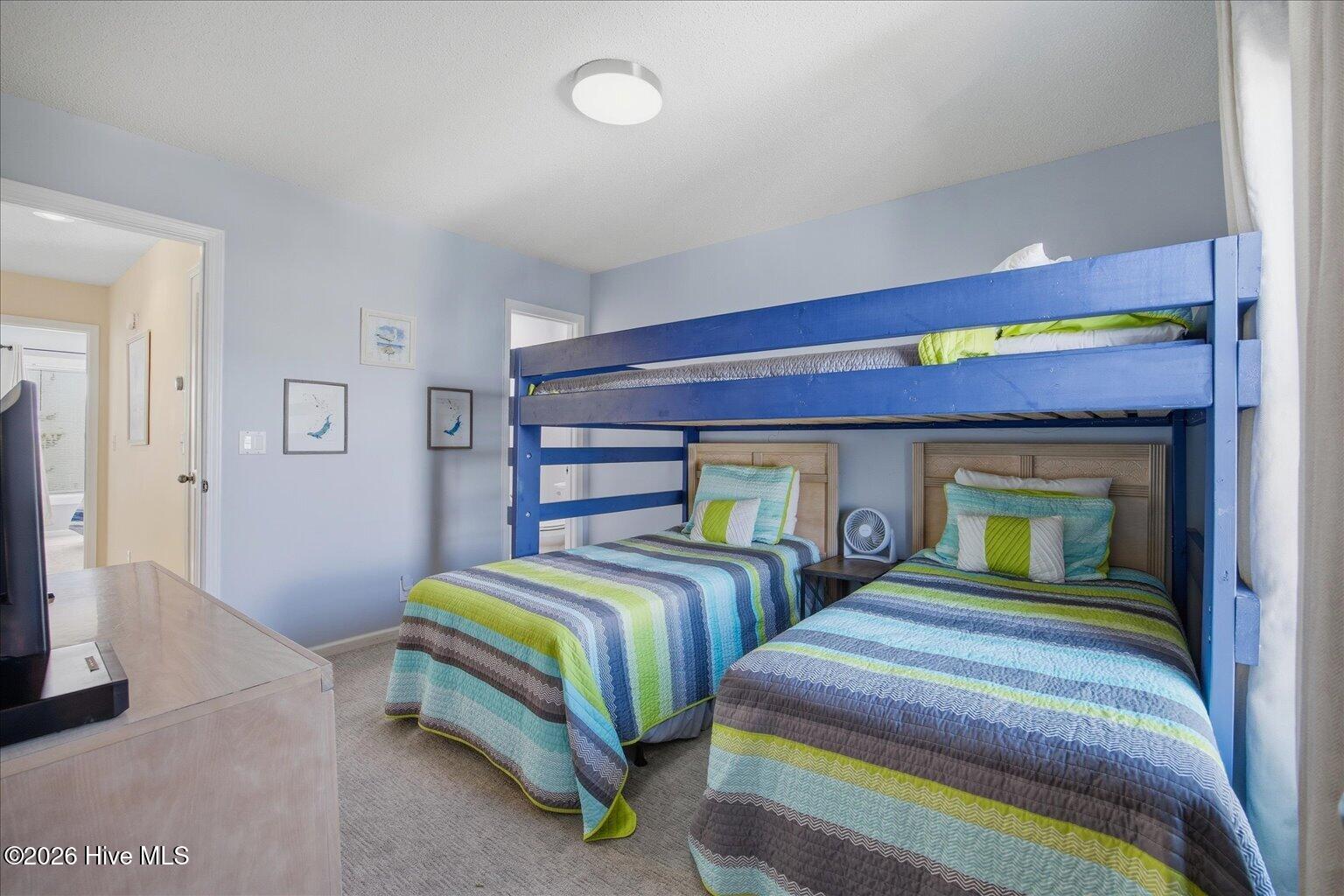 100558776 | Photo 29