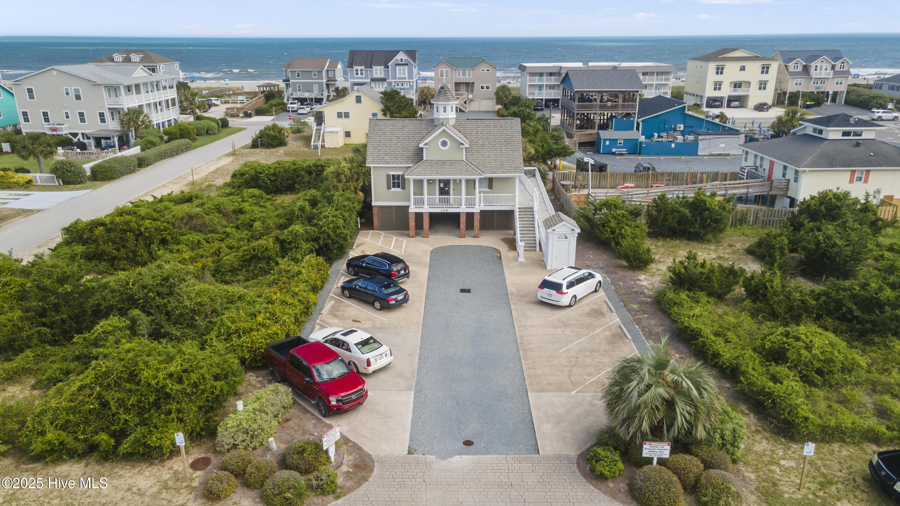 100493964 | Photo 49