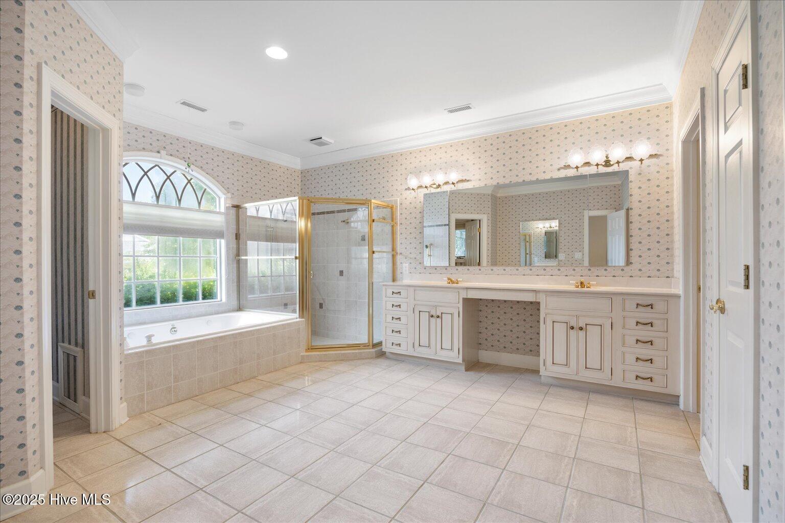 100527258 | Photo 32