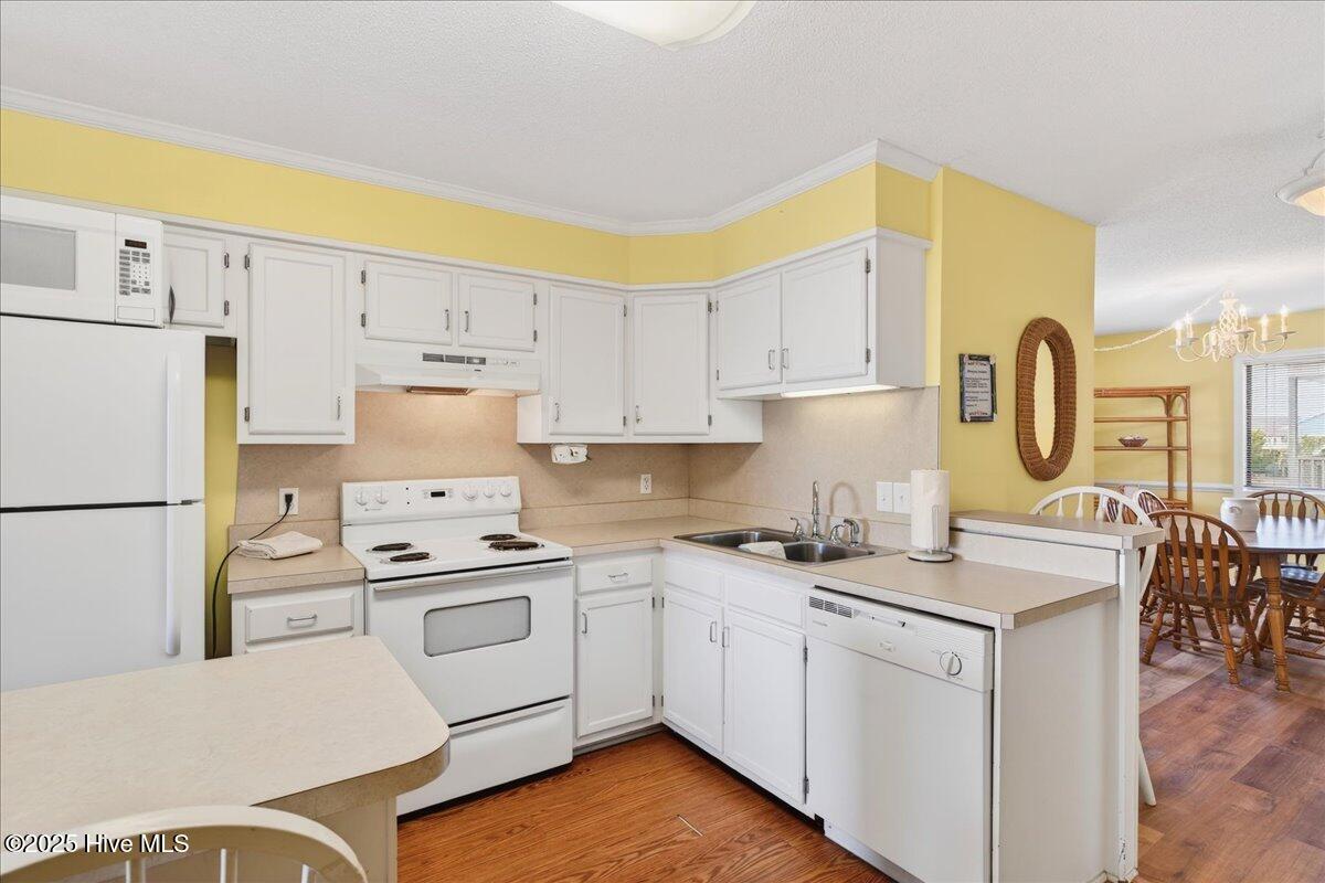 100544824 | Photo 14