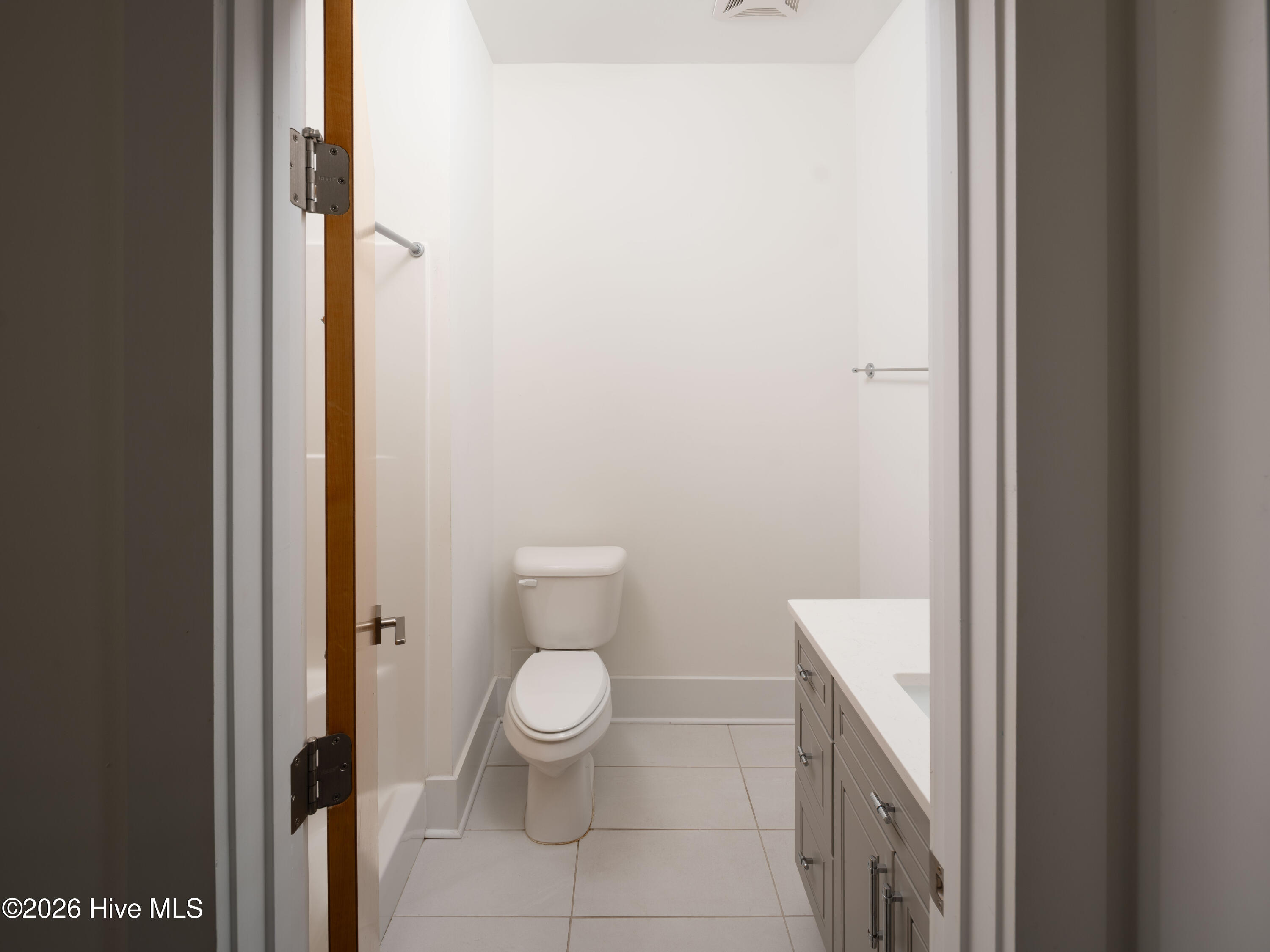 100549852 | Photo 36