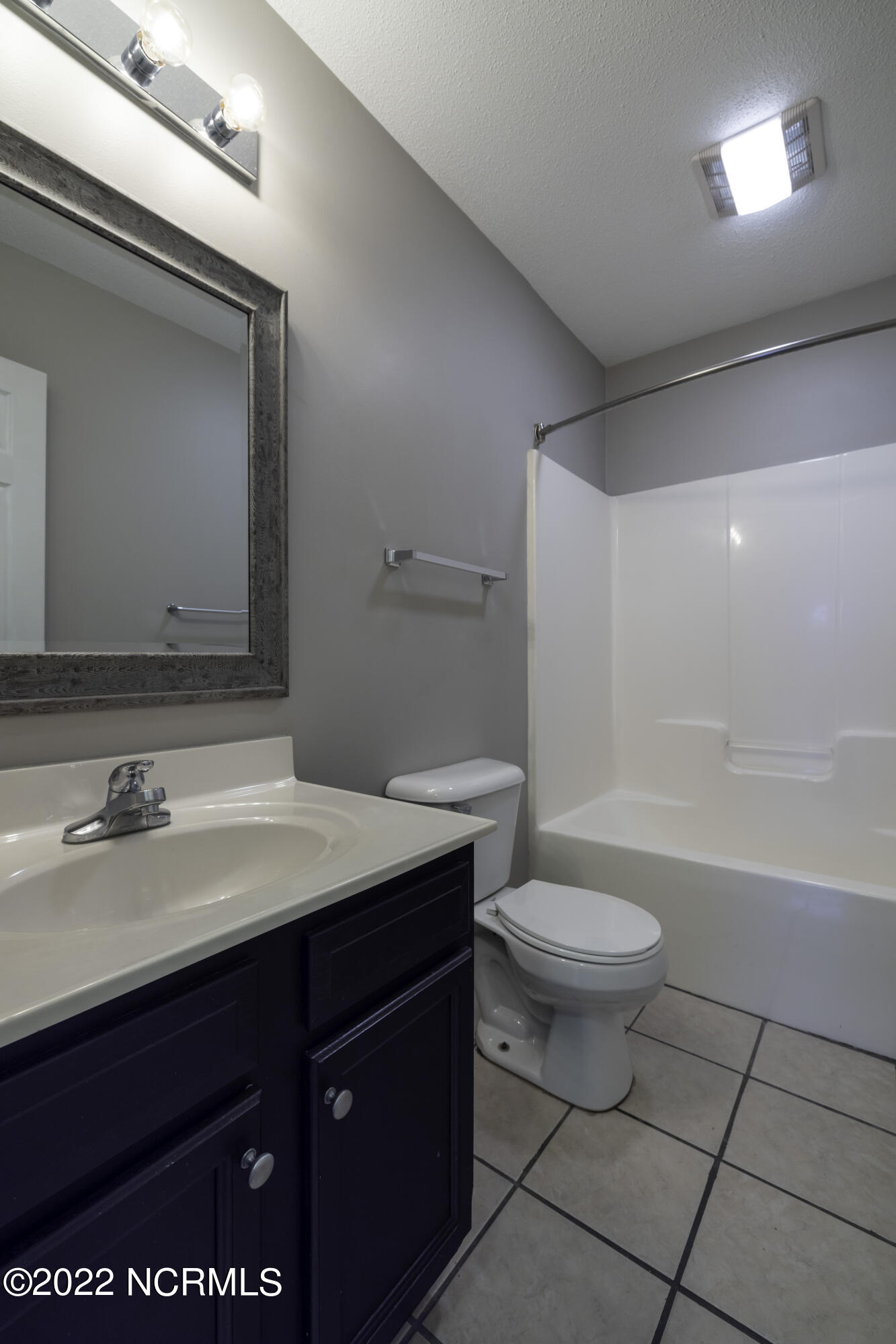 100568237 | Photo 13