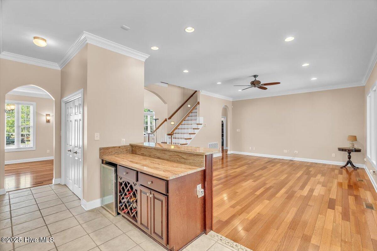 100534566 | Photo 31