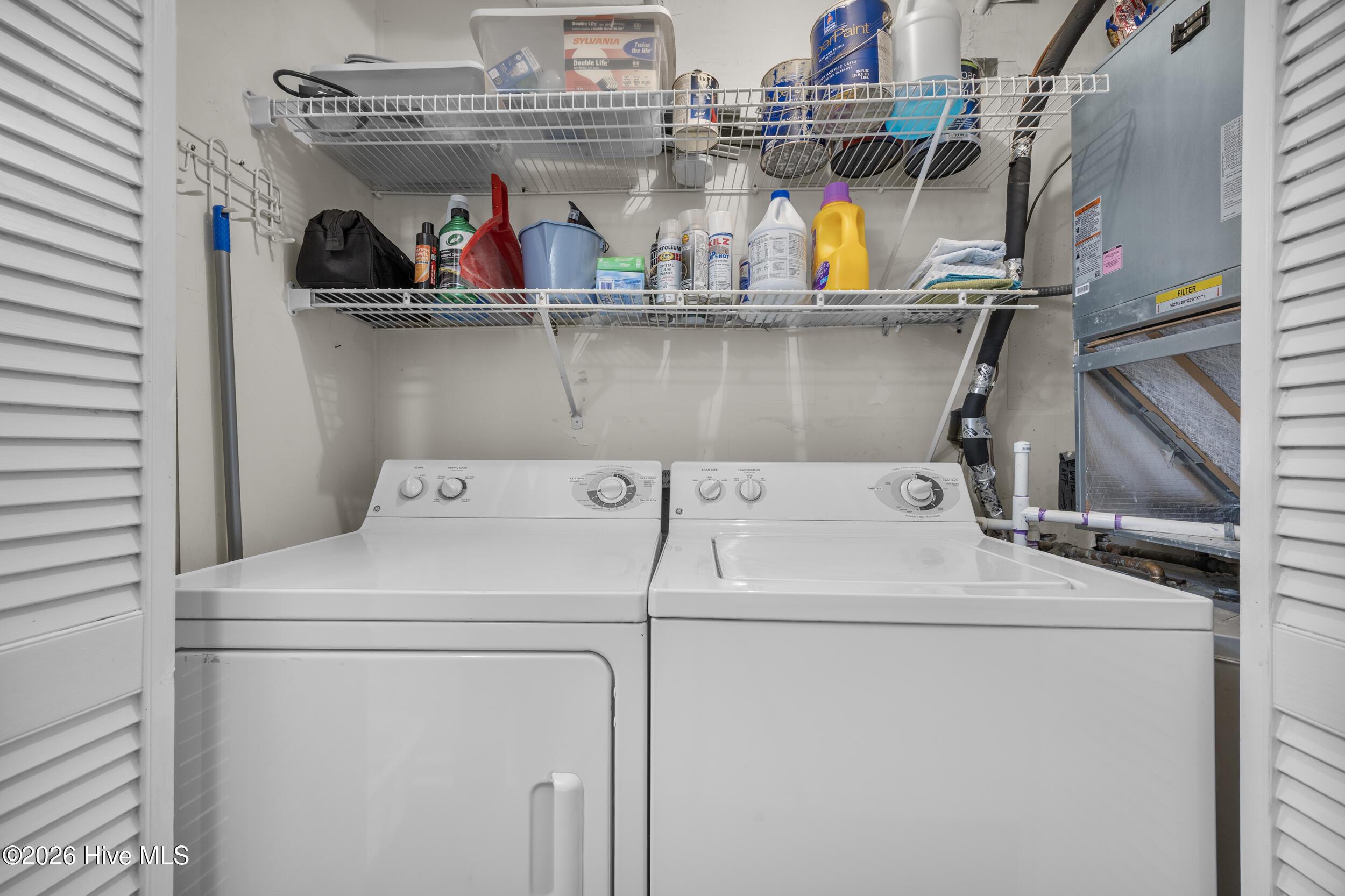 100554399 | Photo 30