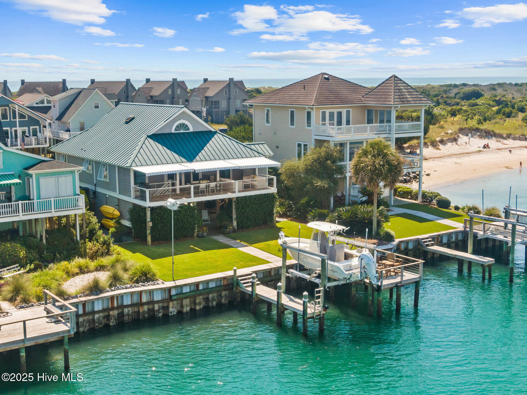 050_2120_shoreline_drive-50_430