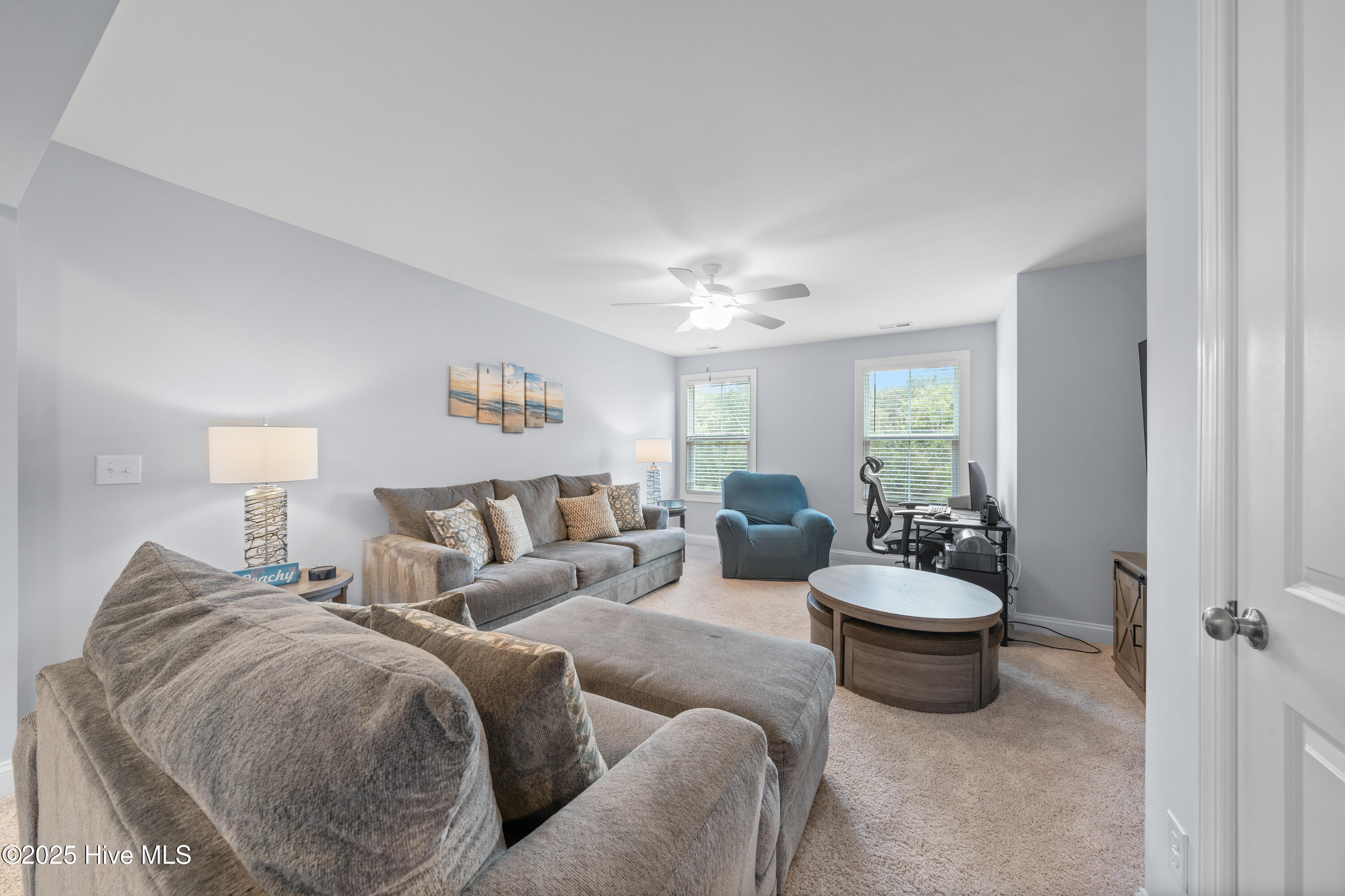 100512596 | Photo 32