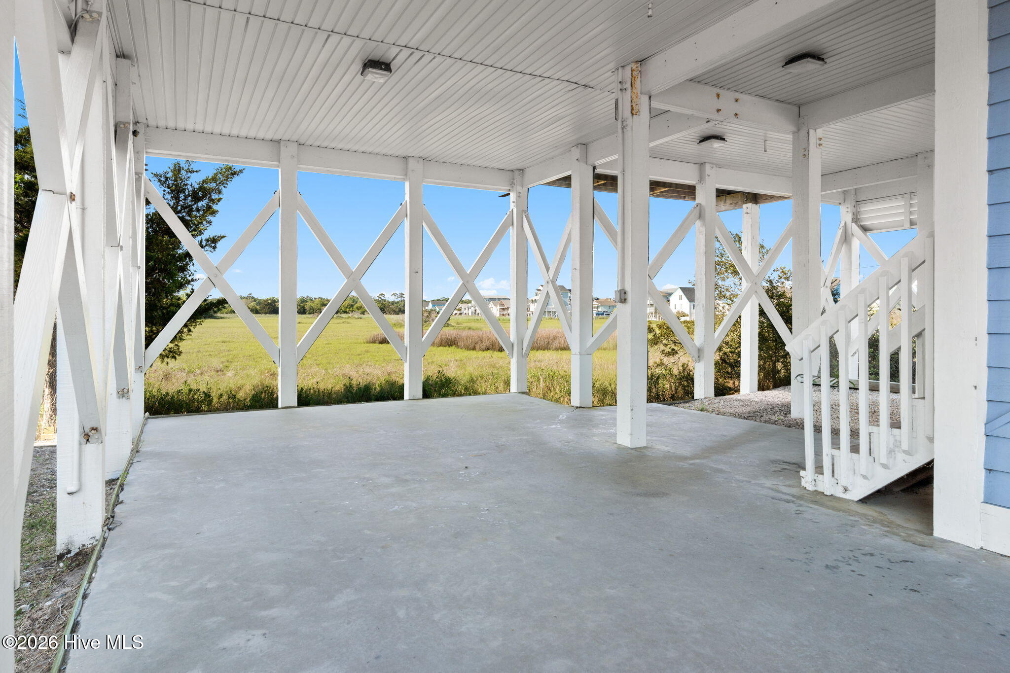 100568458 | Photo 62