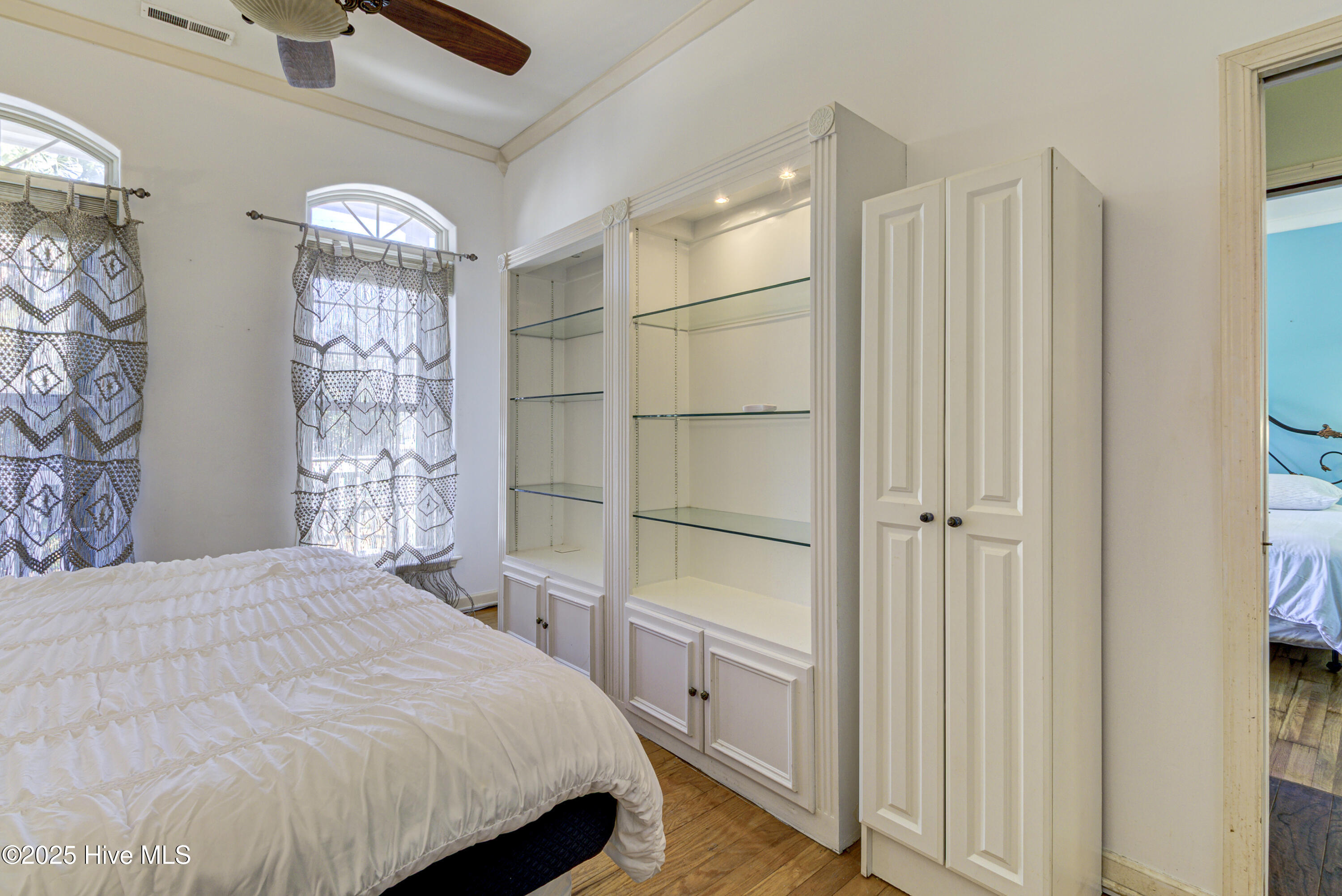 Shirley Johnson - MLS Number: 100576897