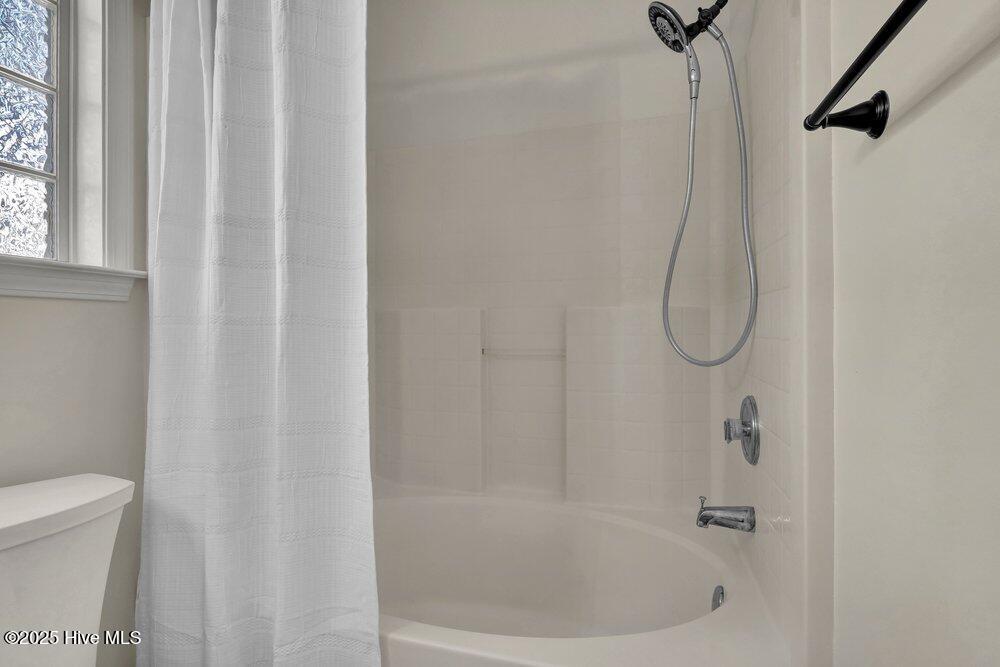 100547171 | Photo 18