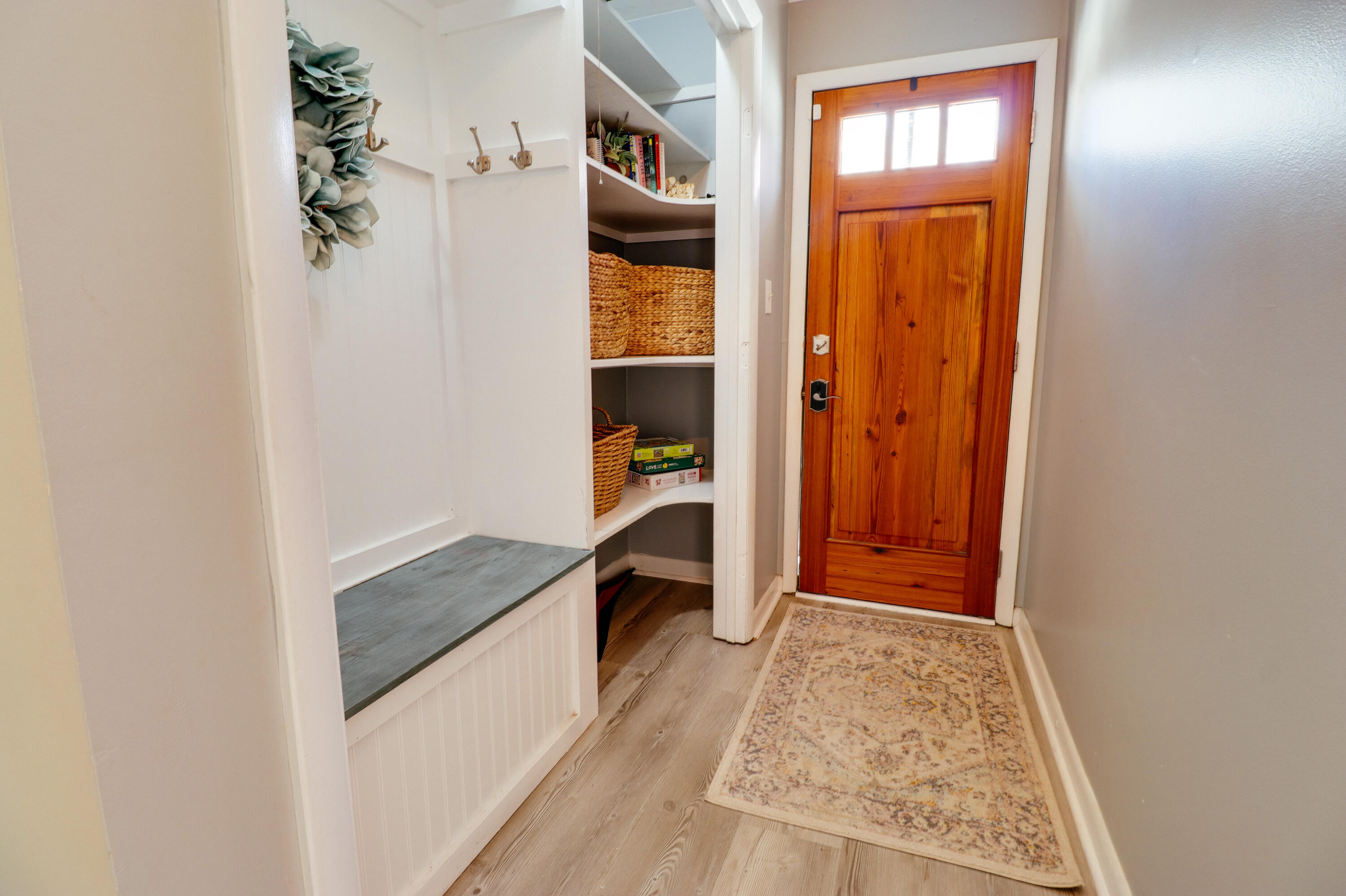 1061 Delaware Dr-34