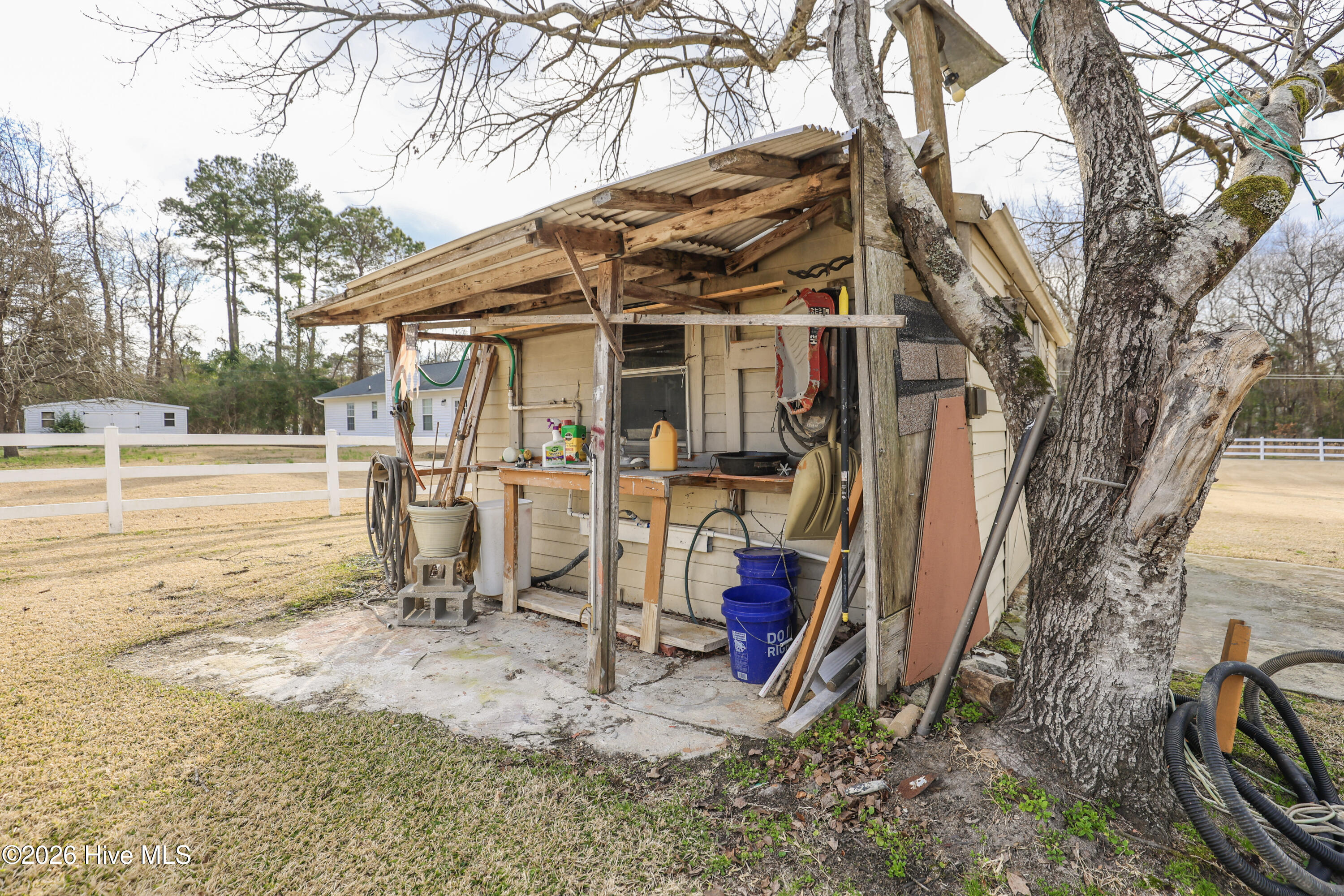 100548874 | Photo 47