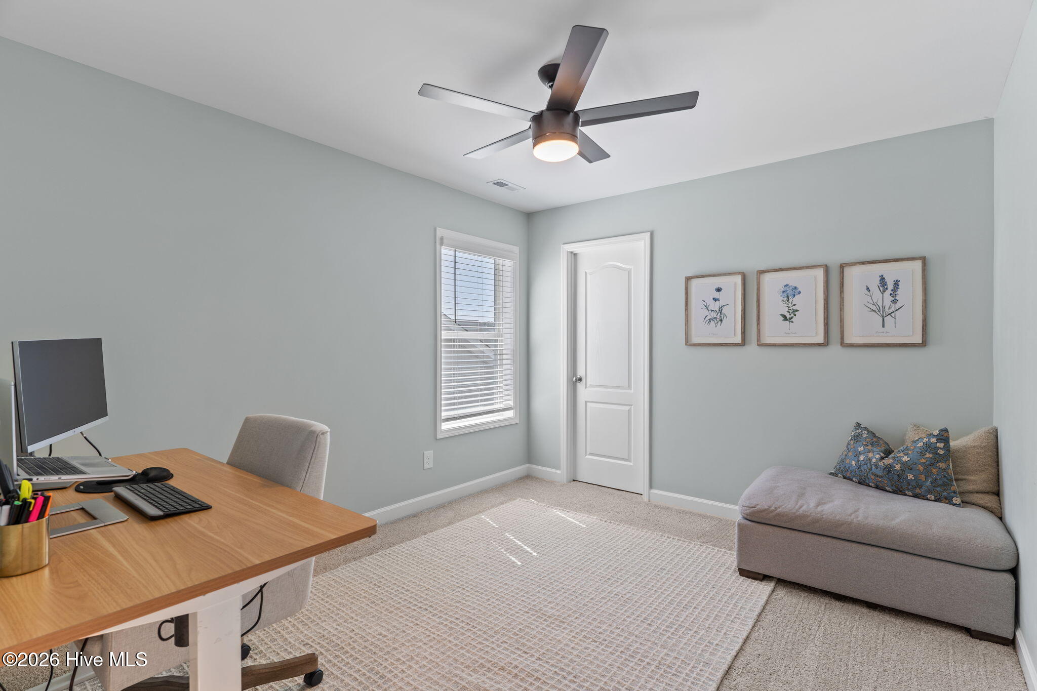 100557383 | Photo 36