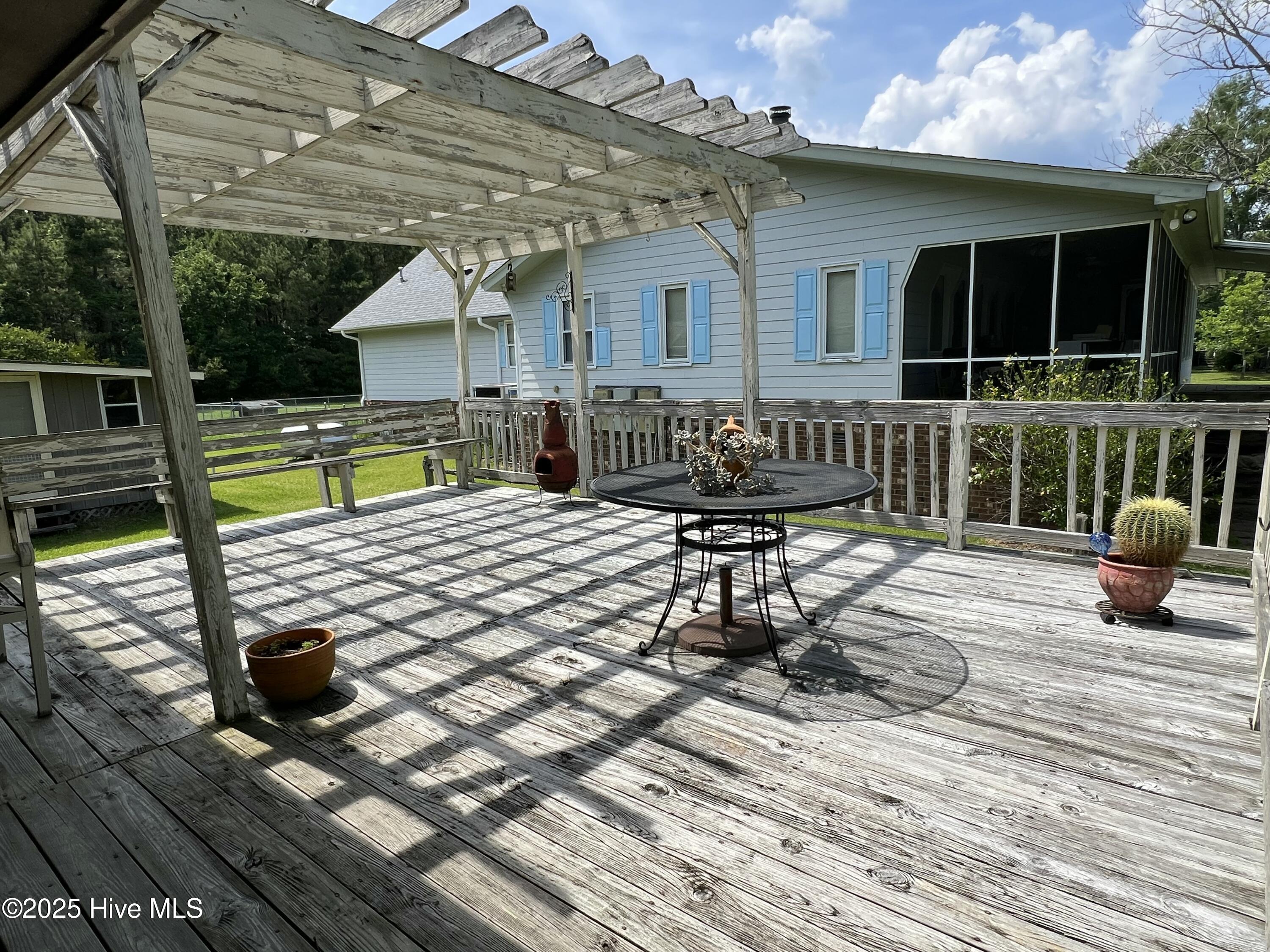 Side deck