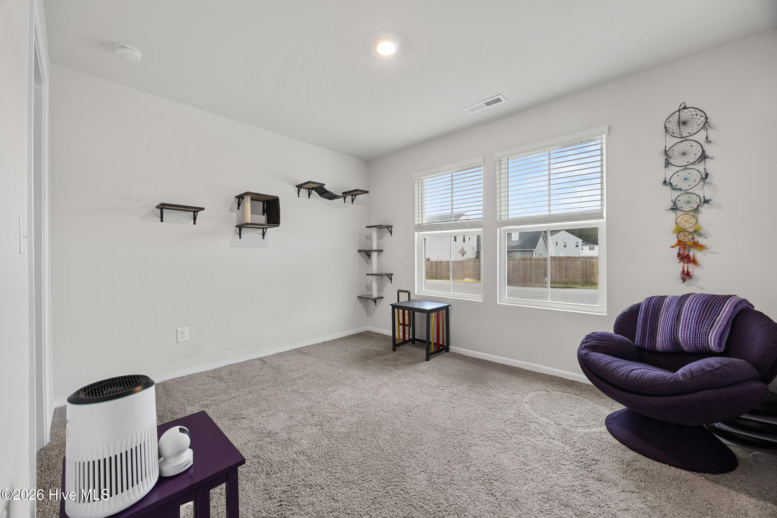 100561972 | Photo 42