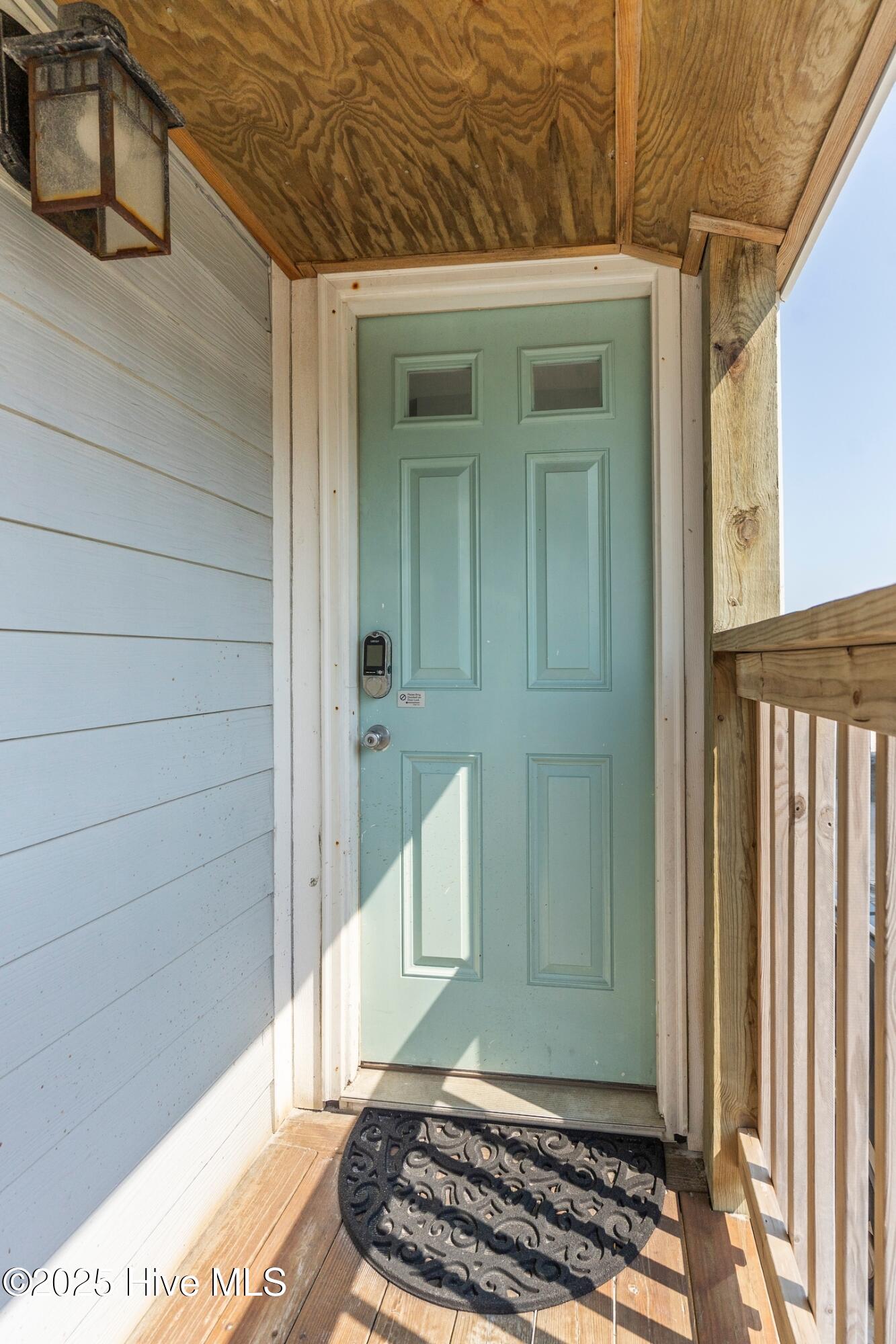 100514835 | Photo 12