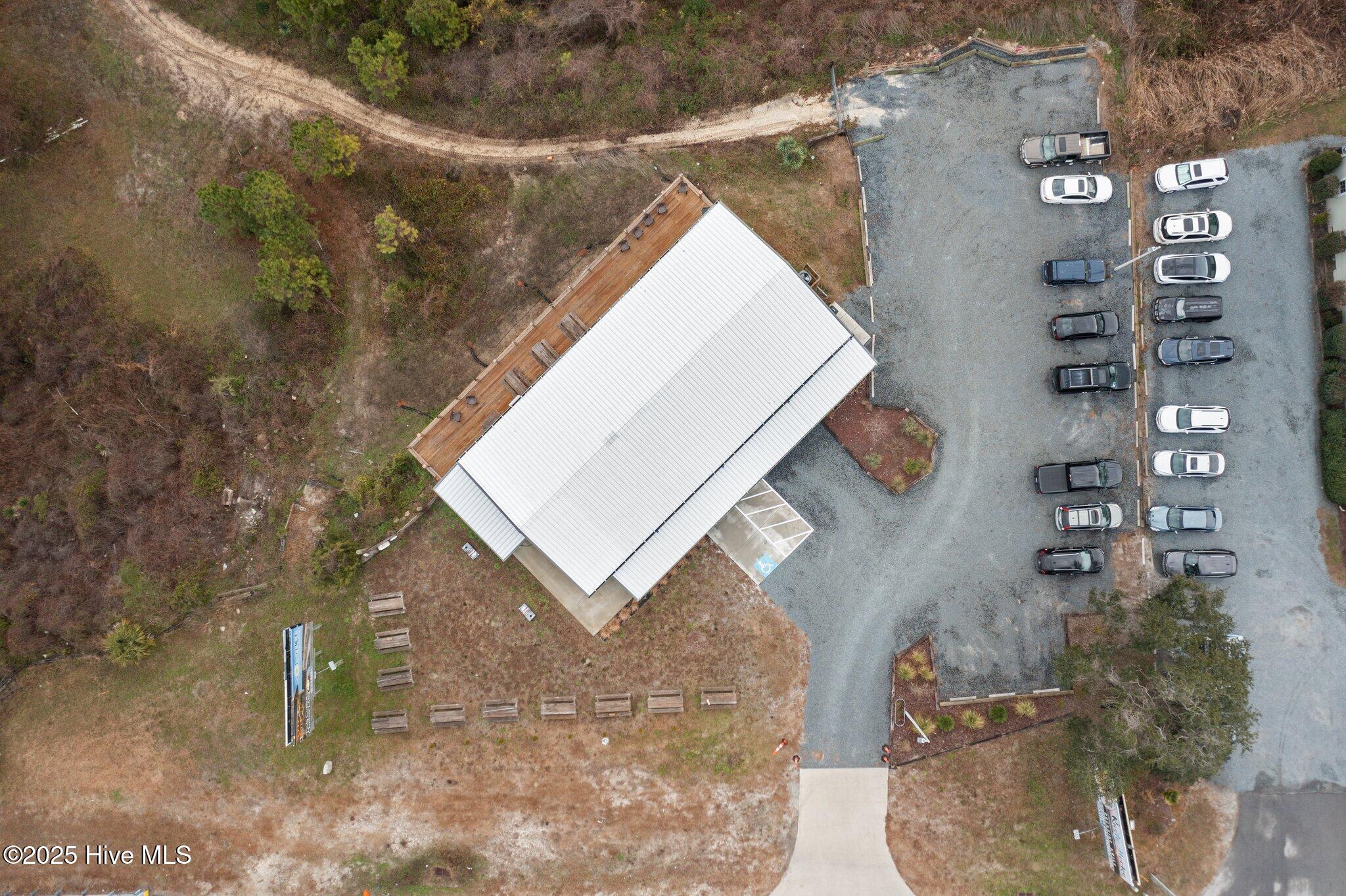 100545245 | Photo 66