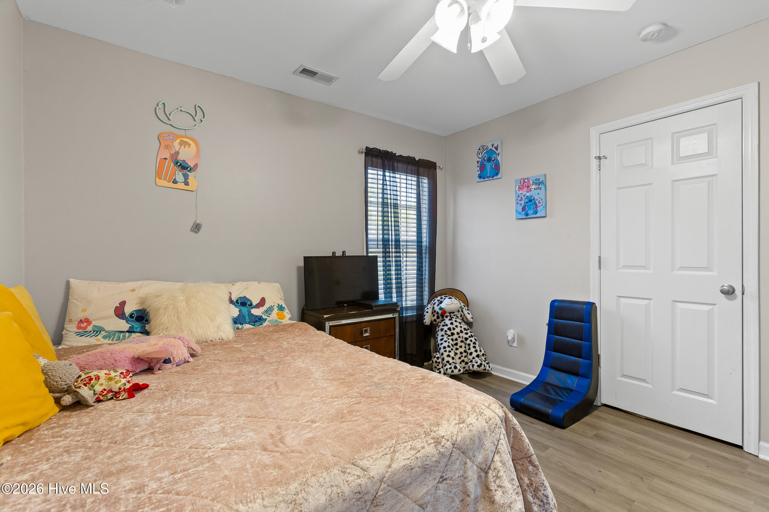 100556094 | Photo 24