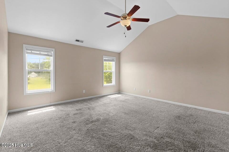 100530427 | Photo 11