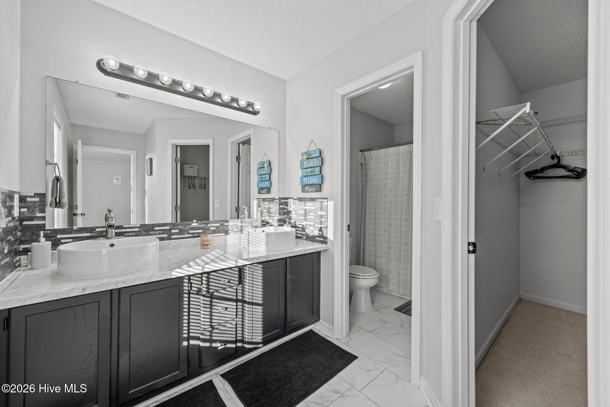 100551976 | Photo 29