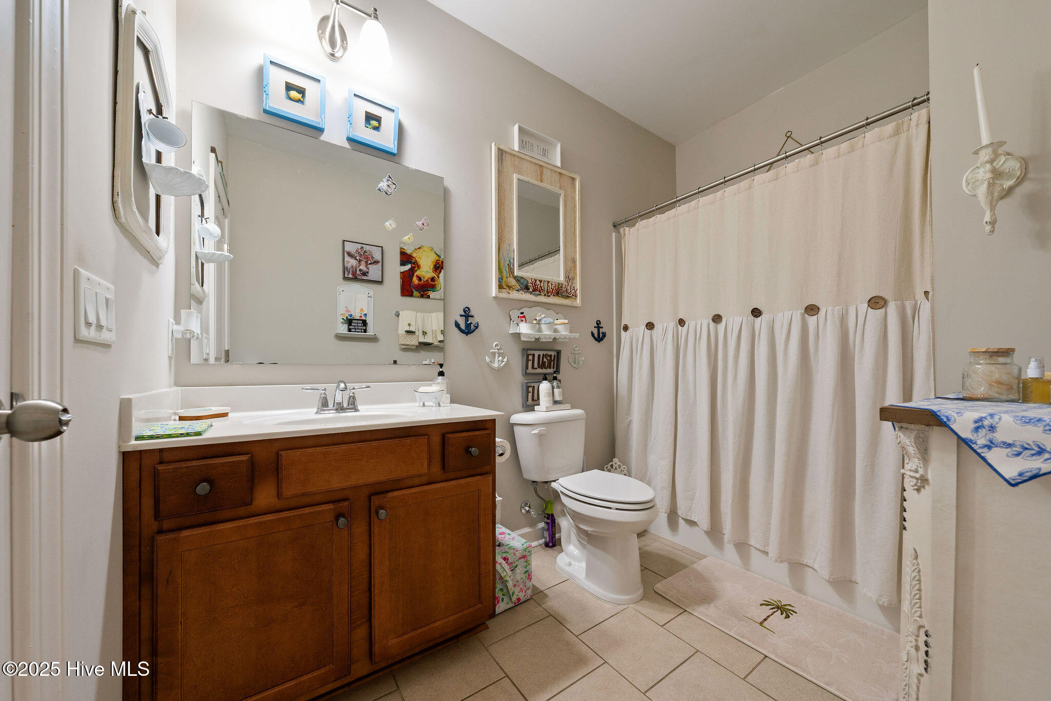 100529341 | Photo 44