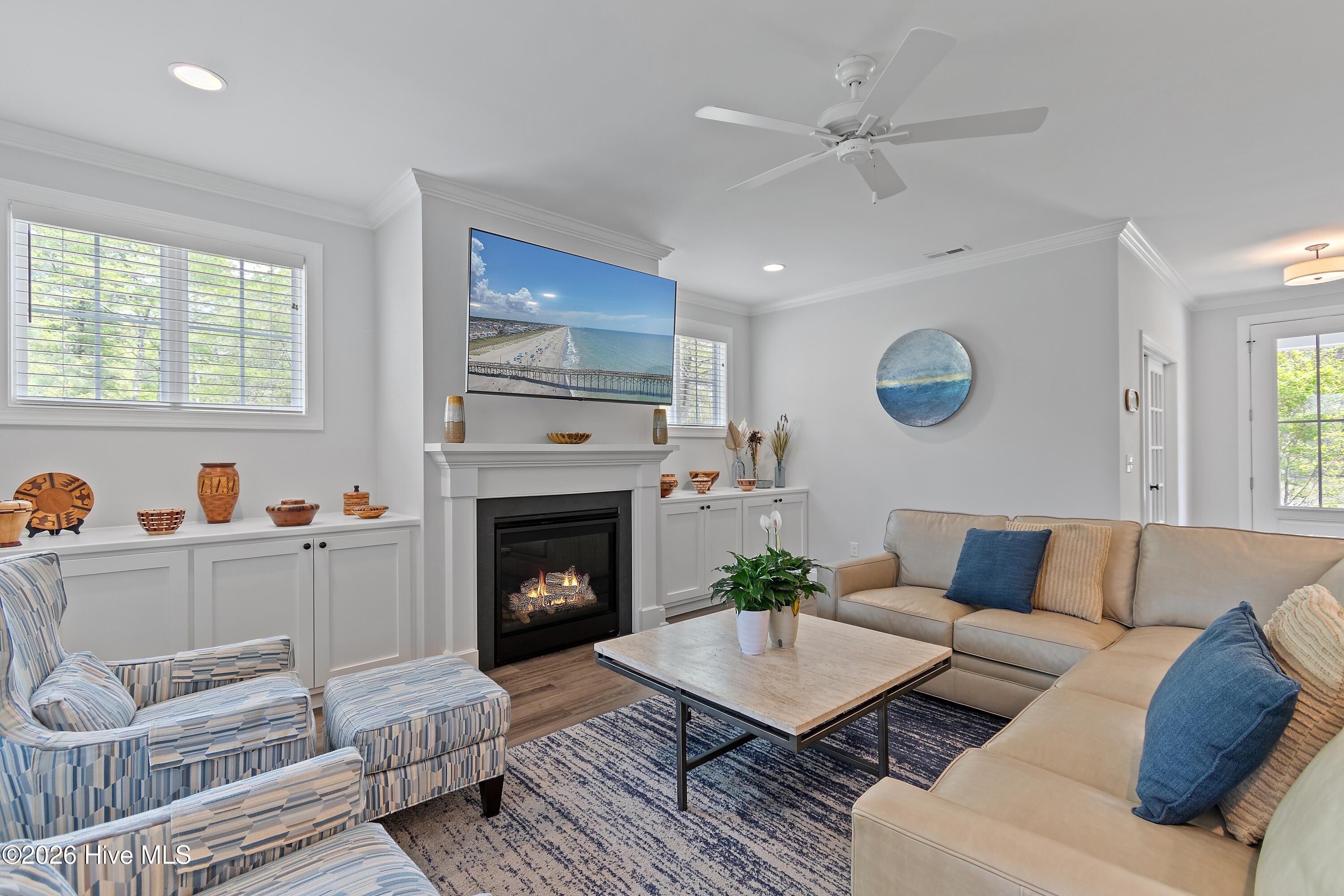 100565017 | Photo 14