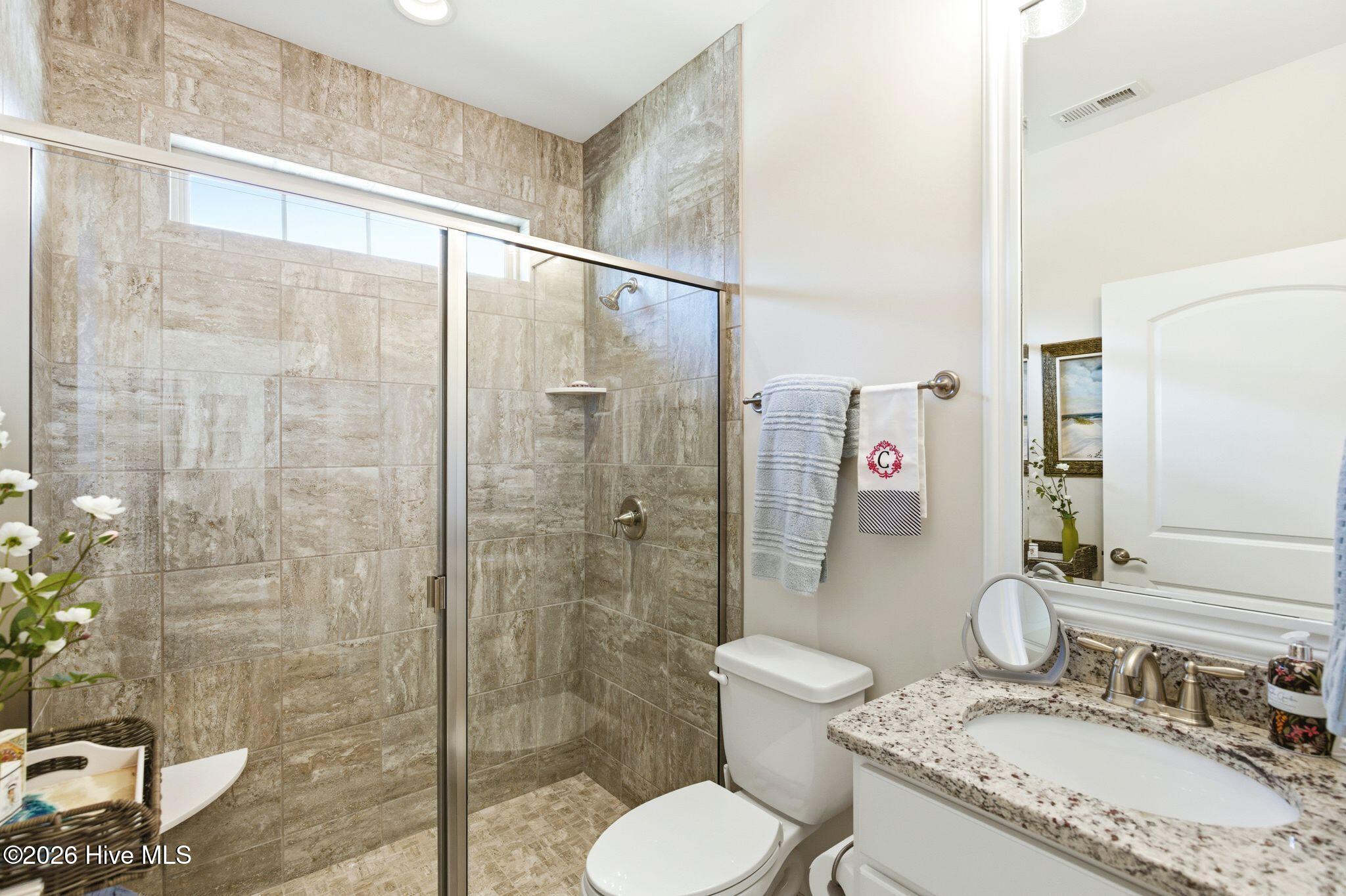 100564564 | Photo 27