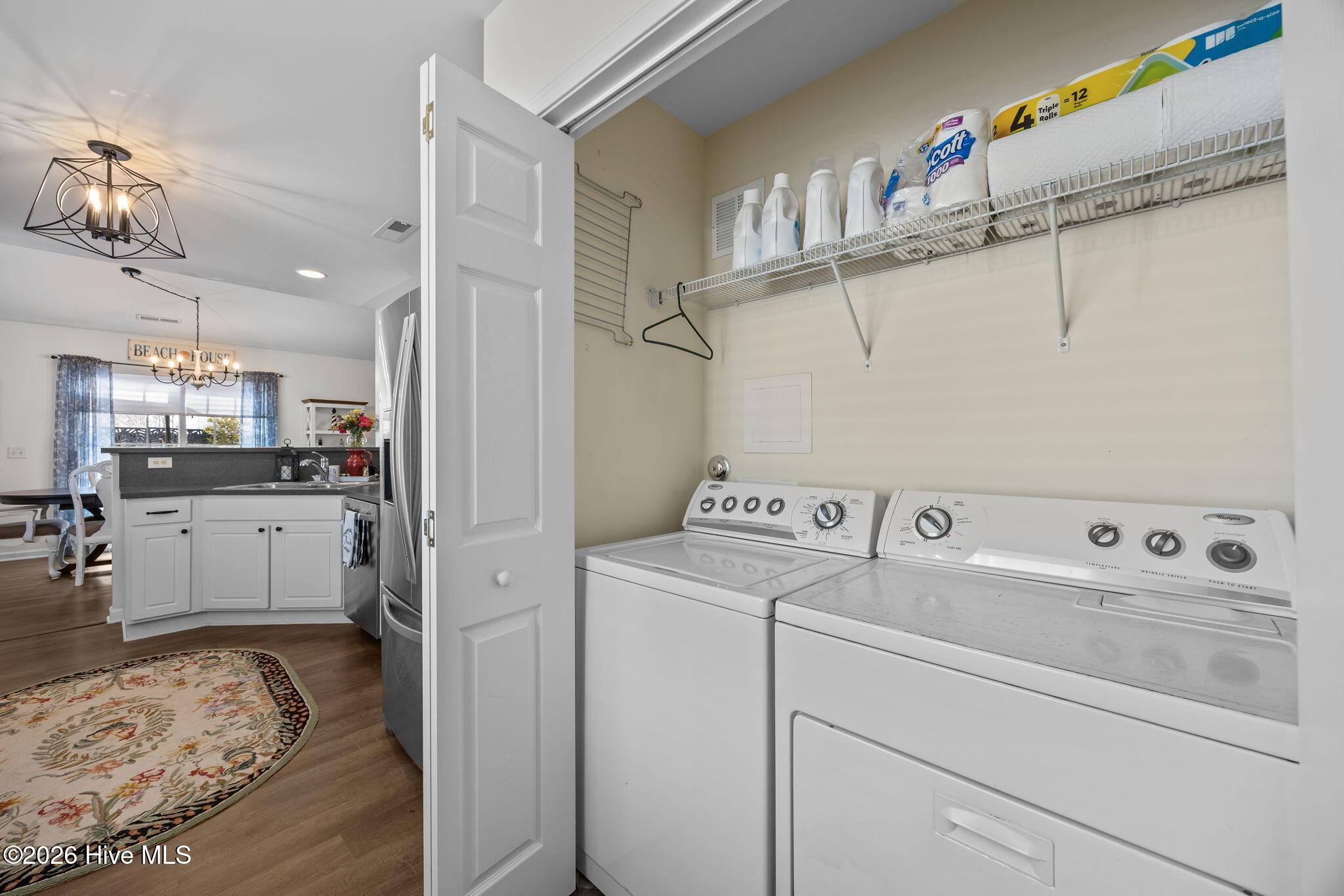 100557016 | Photo 26