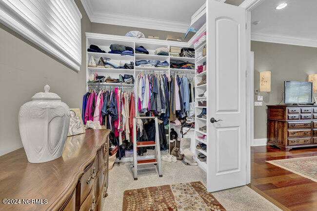 100543138 | Photo 21