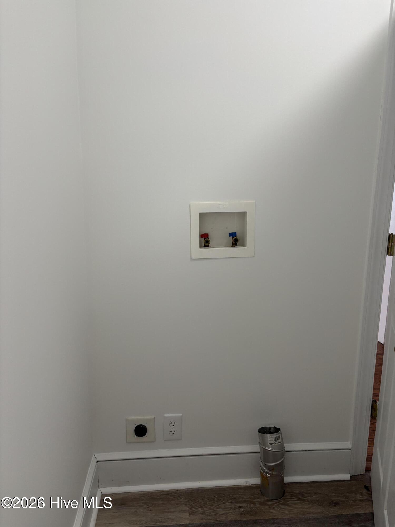 laundry hook-up