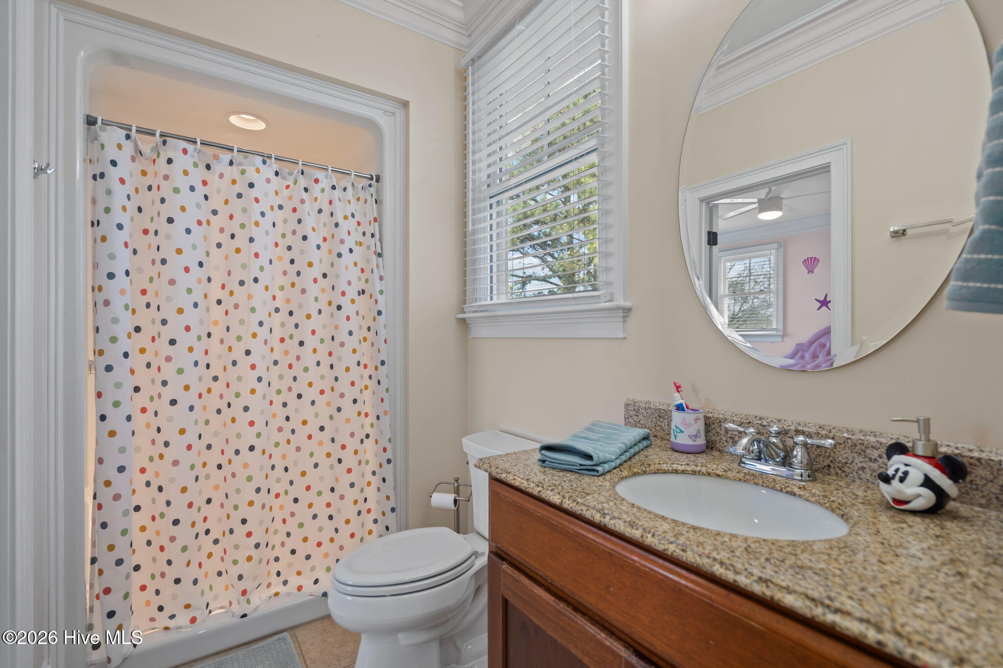 100561937 | Photo 48