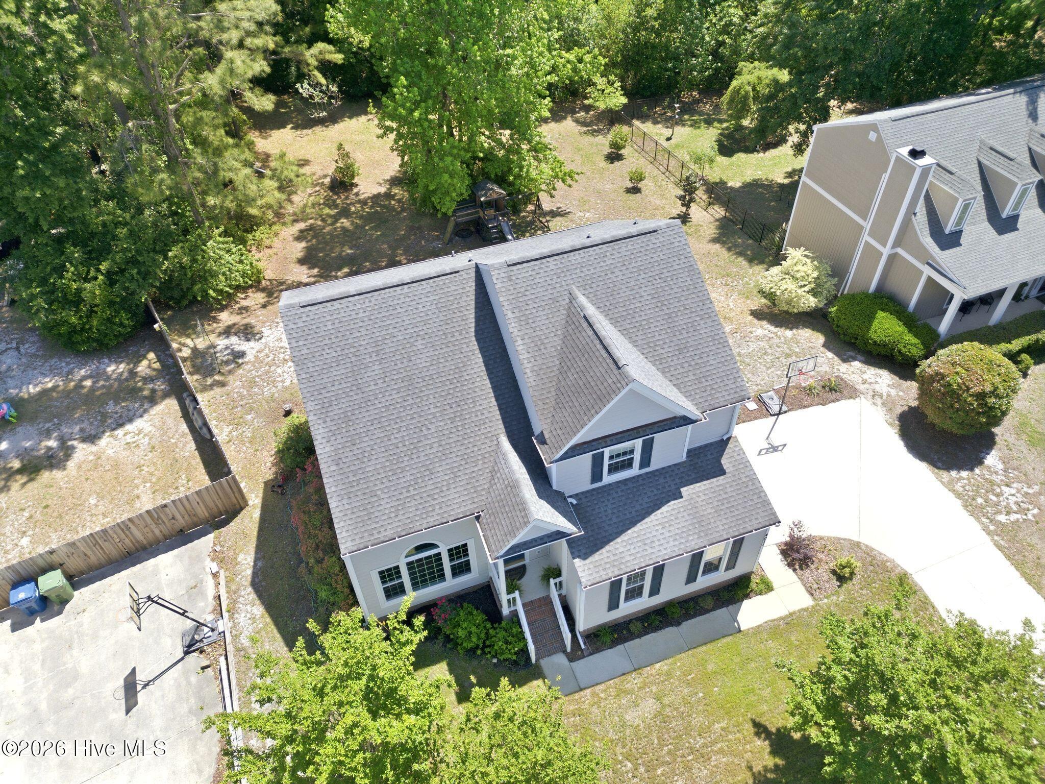 100568966 | Photo 73