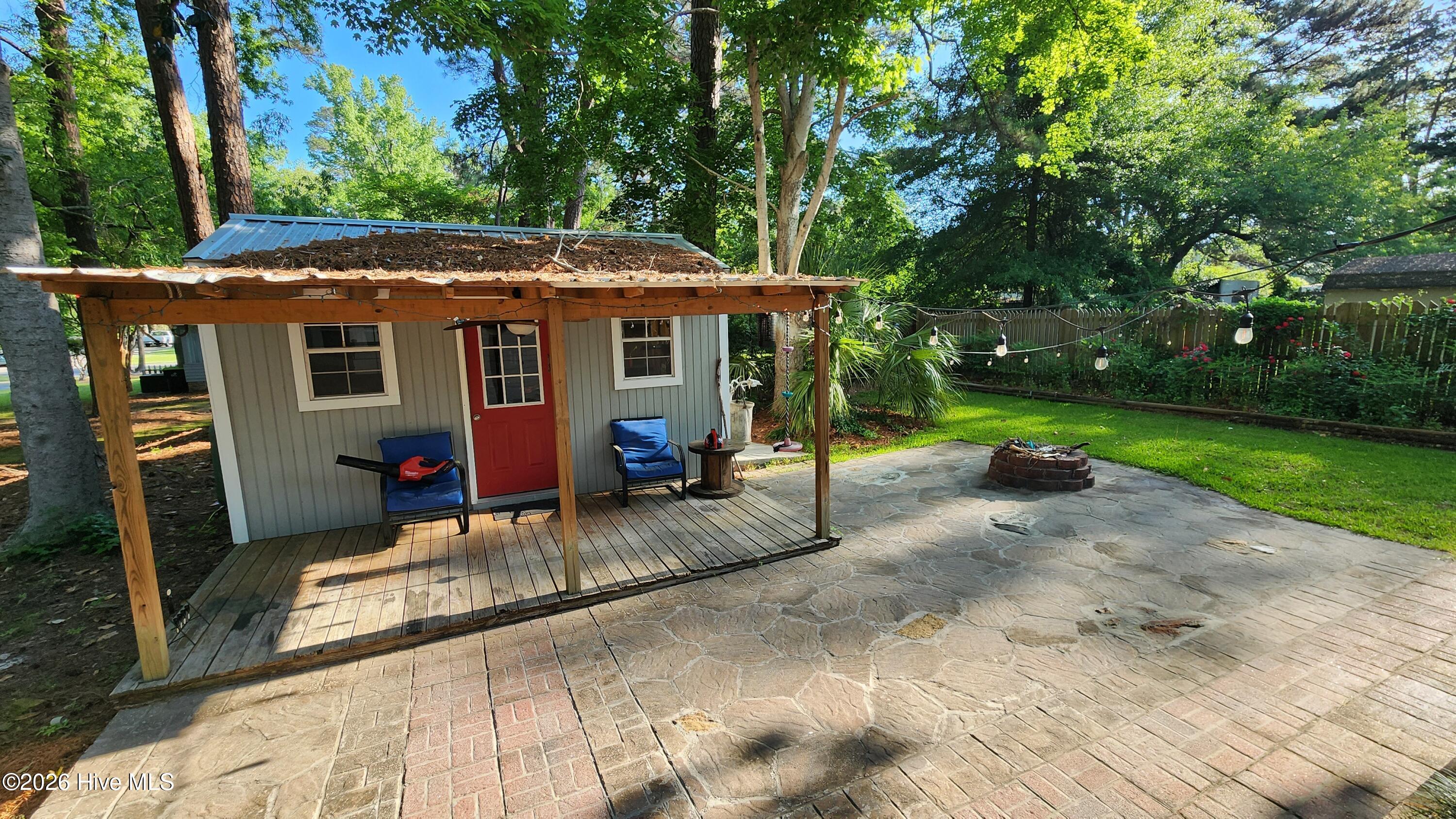 100567972 | Photo 15