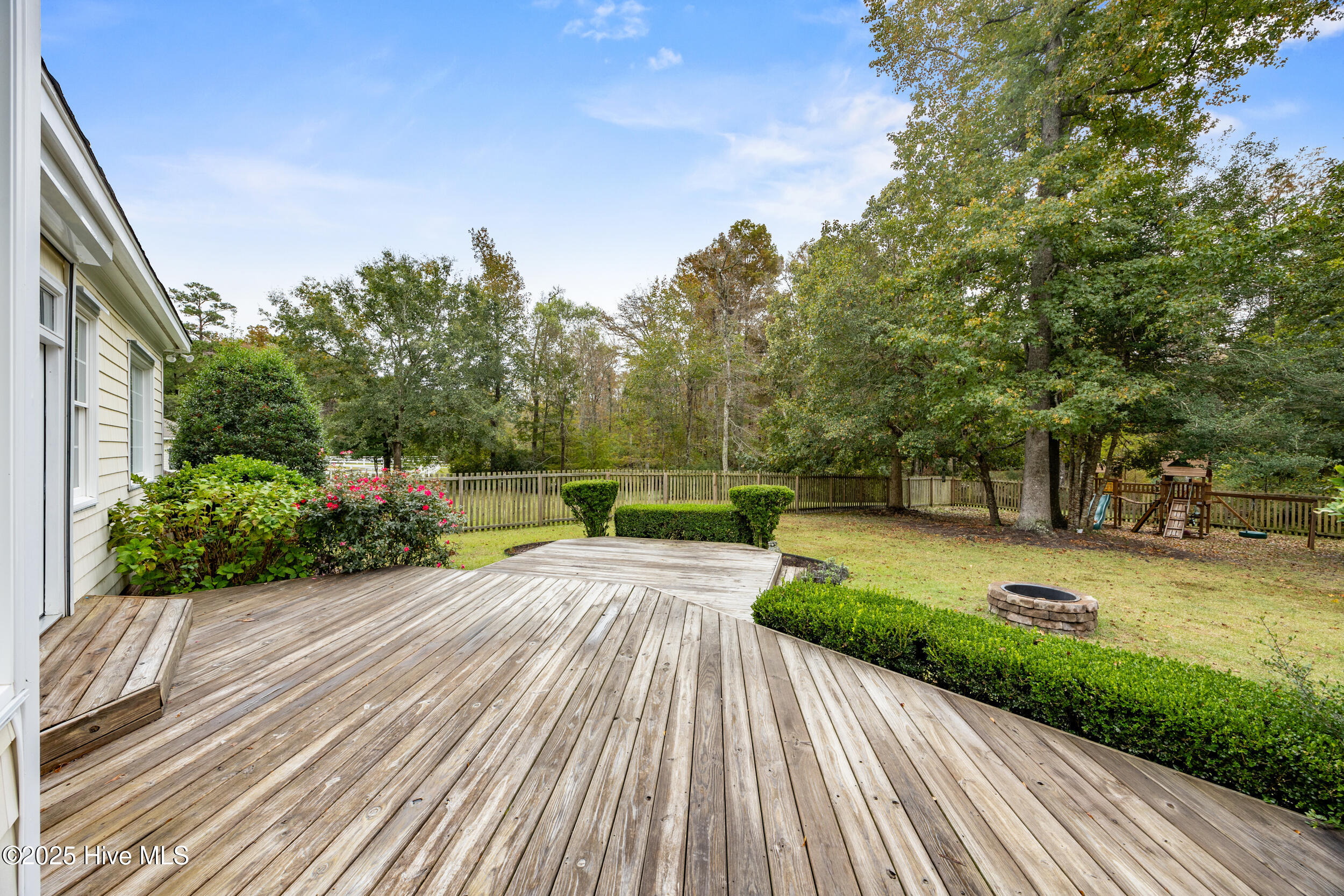 100538720 | Photo 56