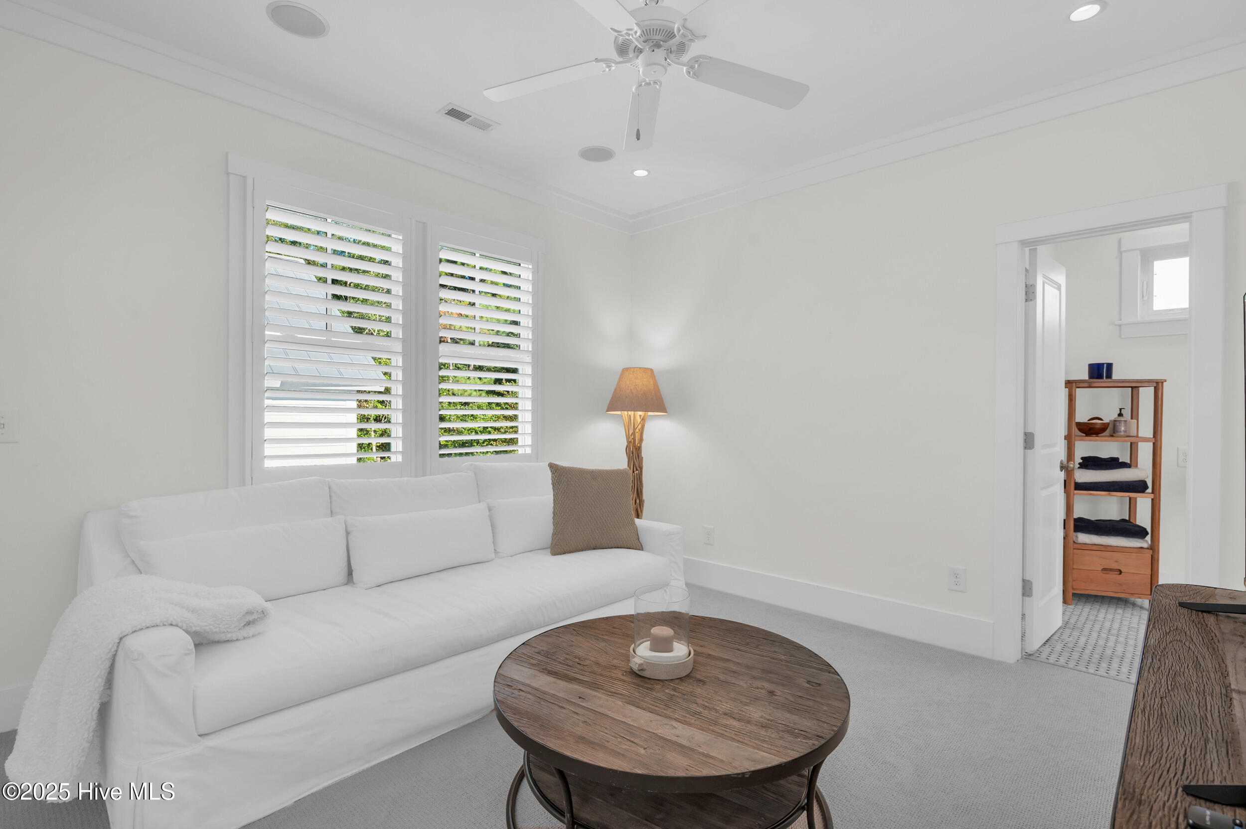 100532568 | Photo 26