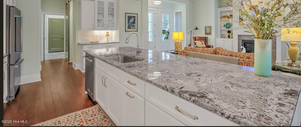 100554434 | Photo 25