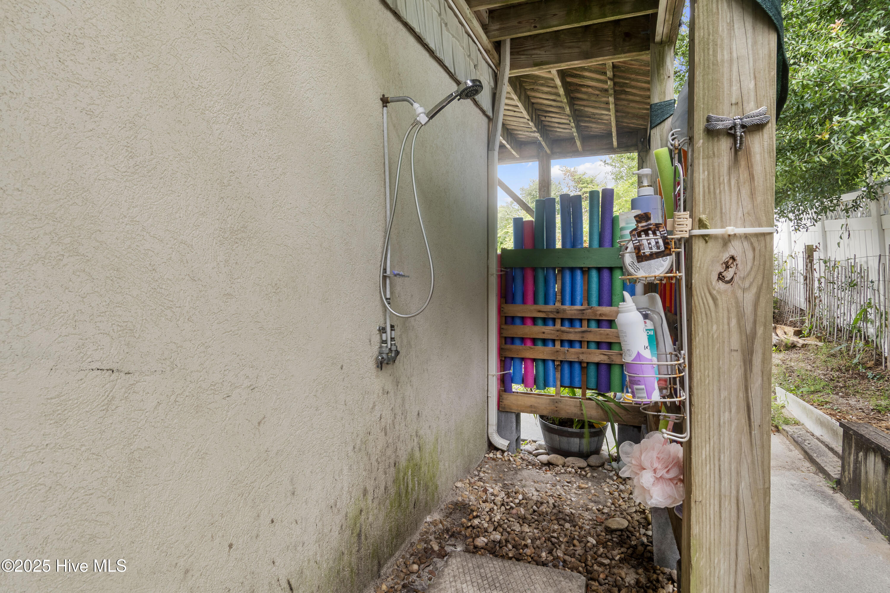 100517561 | Photo 34