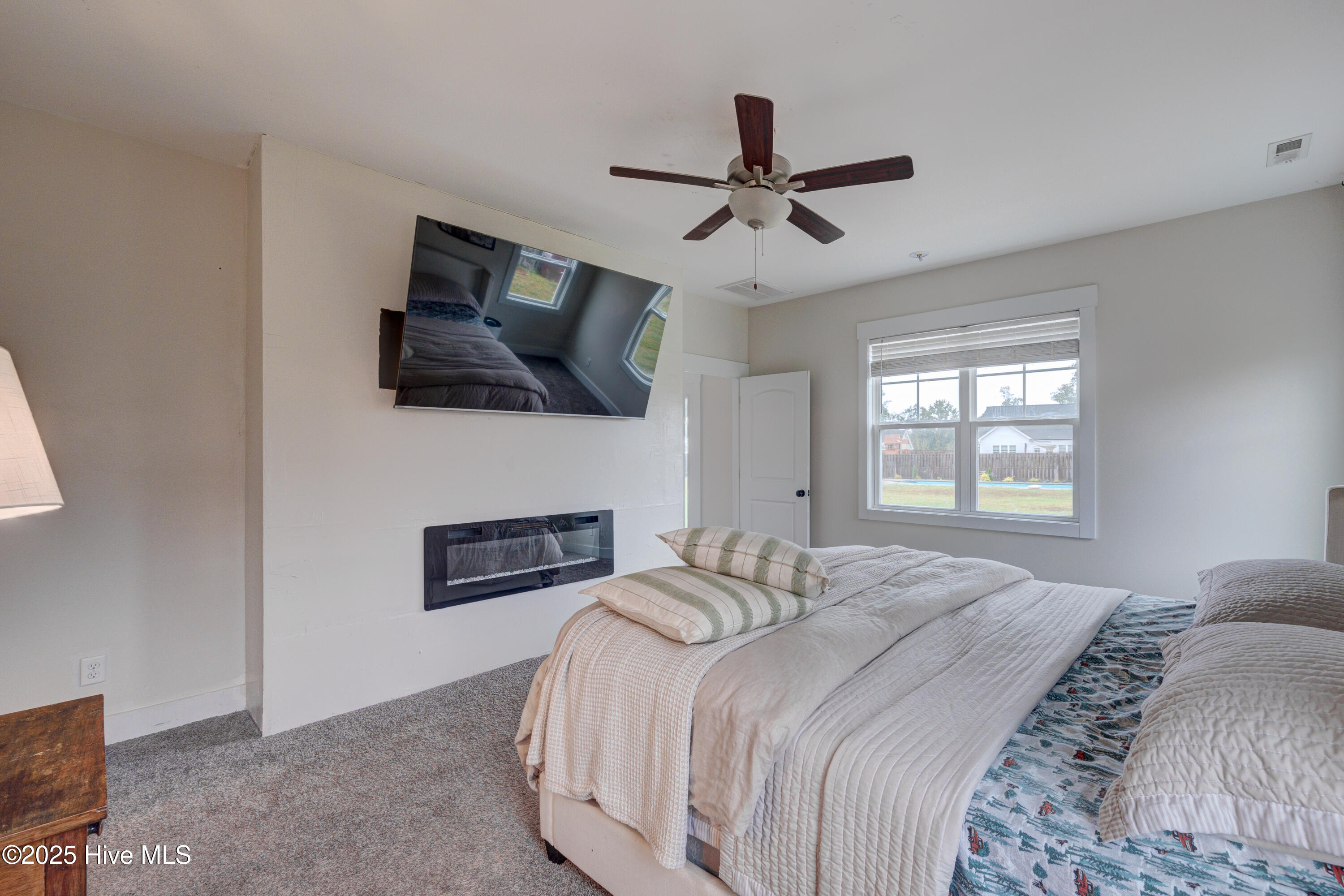 100534229 | Photo 27