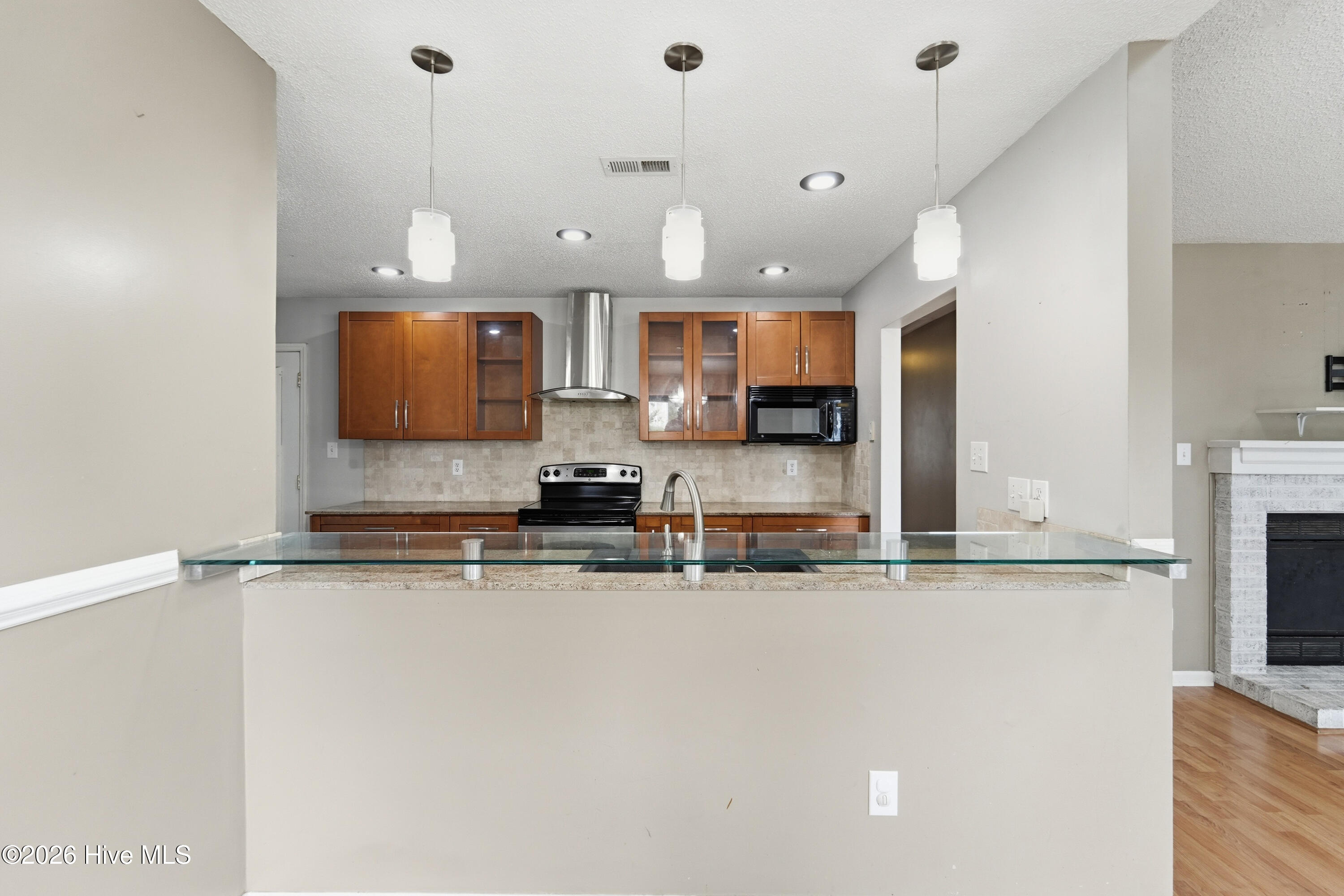 100559067 | Photo 27