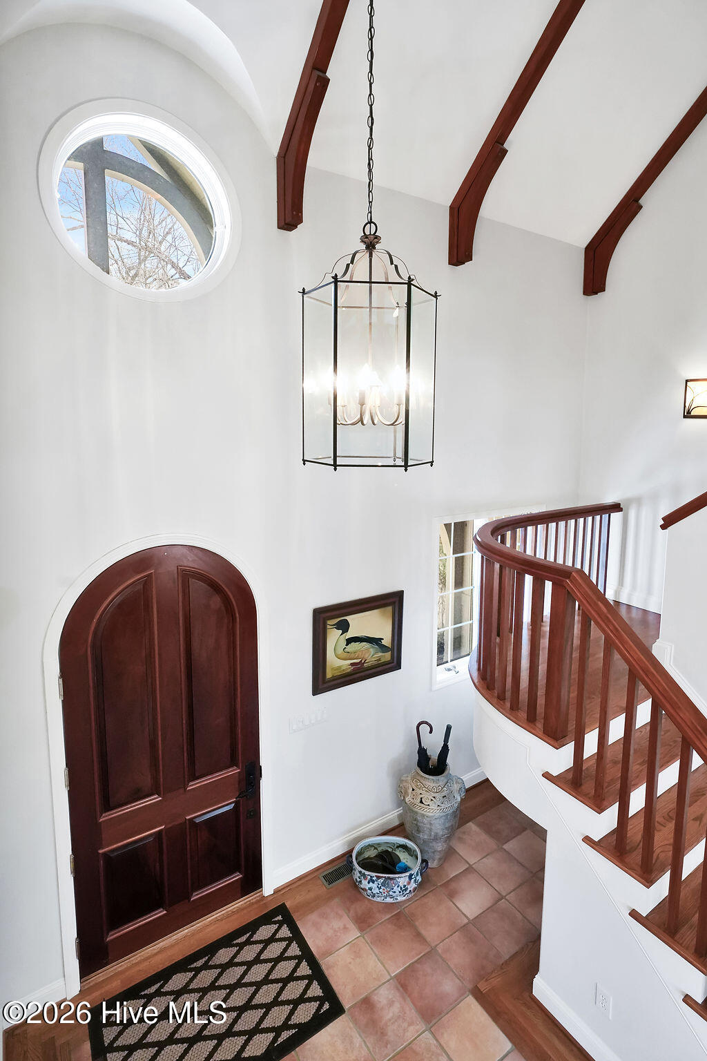 100564190 | Photo 47